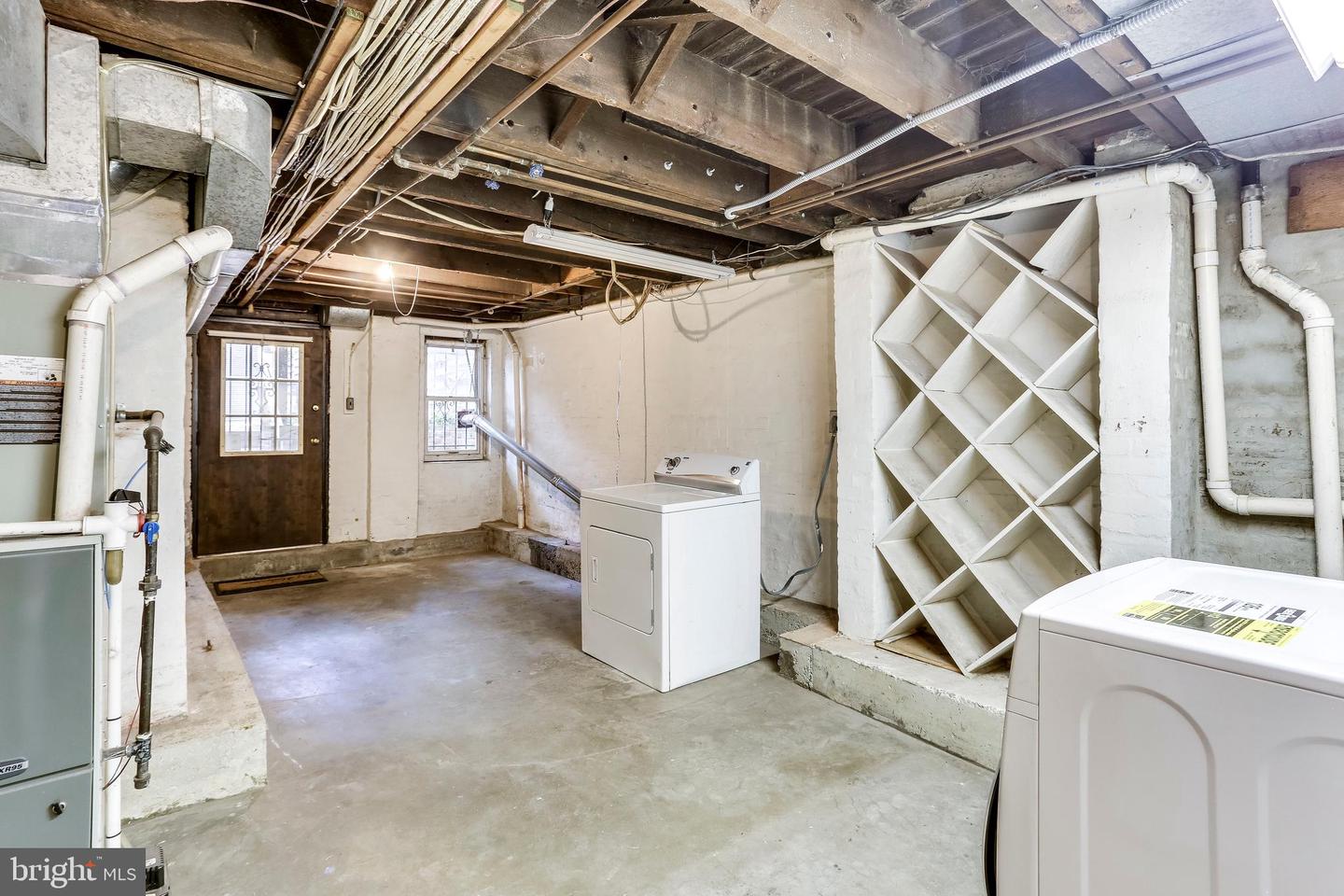 1824 16TH ST NW, WASHINGTON, District Of Columbia 20009, 4 Bedrooms Bedrooms, ,2 BathroomsBathrooms,Residential,For sale,1824 16TH ST NW,DCDC2221786 MLS # DCDC2221786