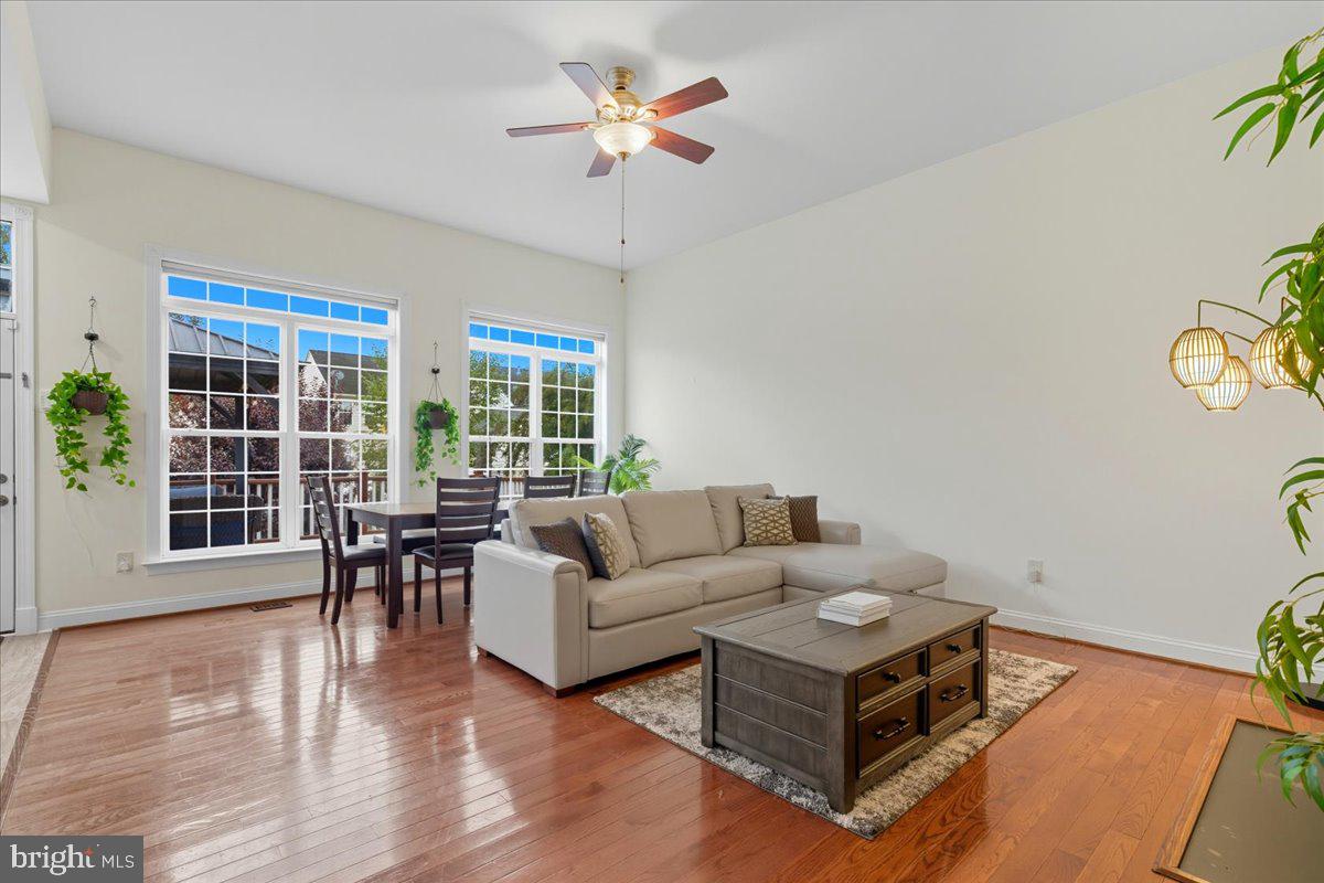 16216 RADBURN ST, WOODBRIDGE, Virginia 22191, 5 Bedrooms Bedrooms, ,4 BathroomsBathrooms,Residential,For sale,16216 RADBURN ST,VAPW2103952 MLS # VAPW2103952