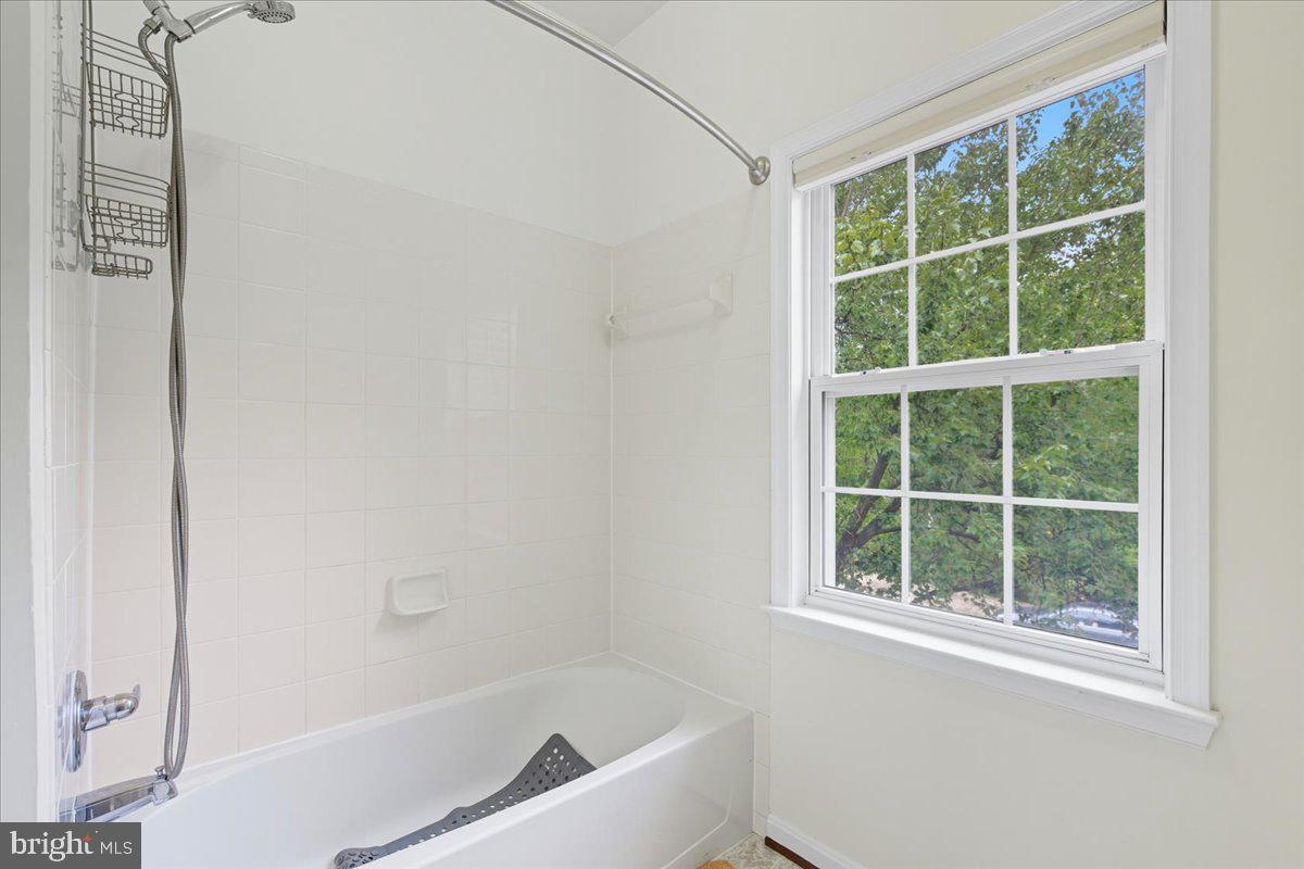 16216 RADBURN ST, WOODBRIDGE, Virginia 22191, 5 Bedrooms Bedrooms, ,4 BathroomsBathrooms,Residential,For sale,16216 RADBURN ST,VAPW2103952 MLS # VAPW2103952
