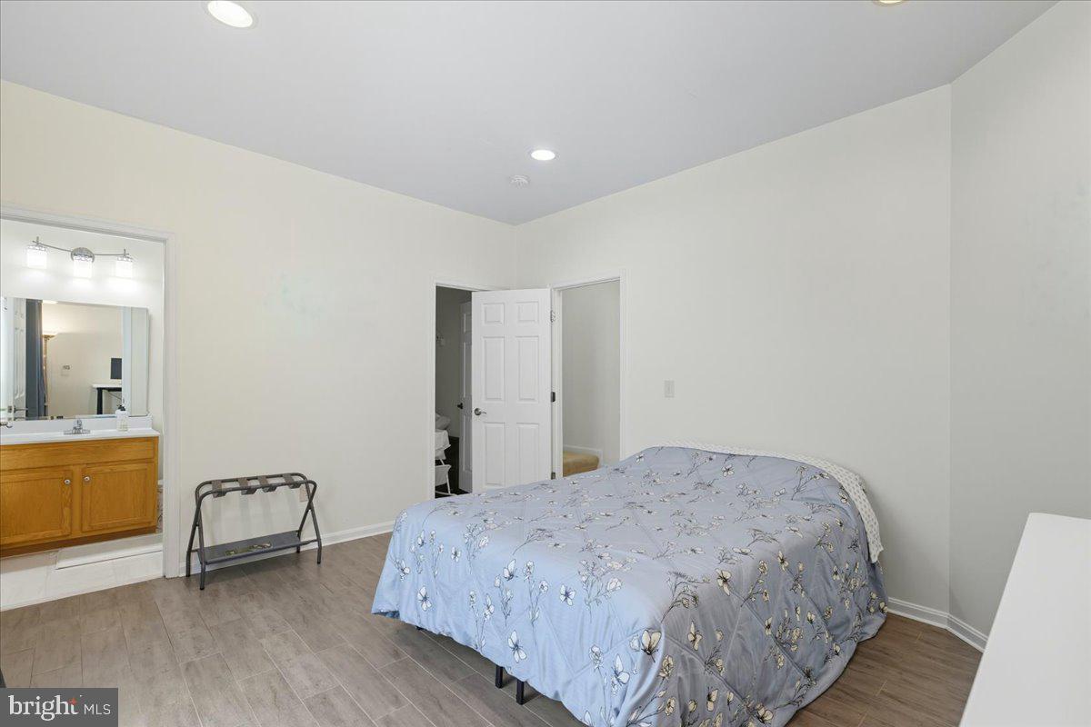 16216 RADBURN ST, WOODBRIDGE, Virginia 22191, 5 Bedrooms Bedrooms, ,4 BathroomsBathrooms,Residential,For sale,16216 RADBURN ST,VAPW2103952 MLS # VAPW2103952