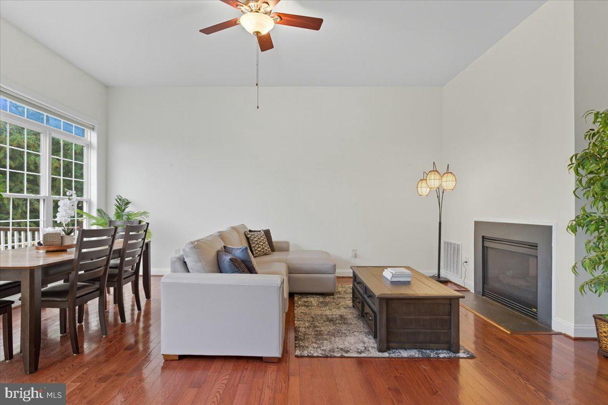 16216 RADBURN ST, WOODBRIDGE, Virginia 22191, 5 Bedrooms Bedrooms, ,4 BathroomsBathrooms,Residential,For sale,16216 RADBURN ST,VAPW2103952 MLS # VAPW2103952
