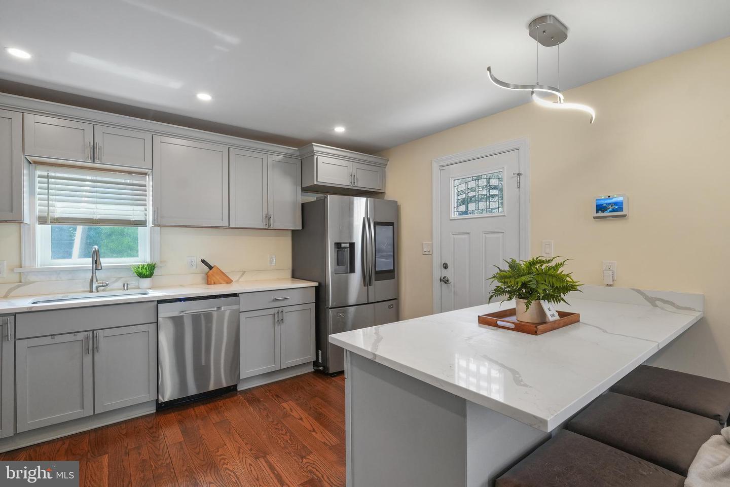 5077 JUST ST NE, WASHINGTON, District Of Columbia 20019, 3 Bedrooms Bedrooms, 4 Rooms Rooms,2 BathroomsBathrooms,Residential,For sale,5077 JUST ST NE,DCDC2222994 MLS # DCDC2222994