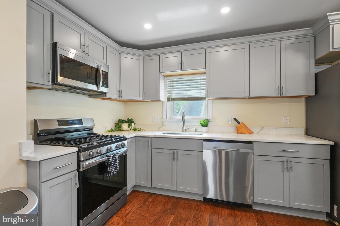 5077 JUST ST NE, WASHINGTON, District Of Columbia 20019, 3 Bedrooms Bedrooms, 4 Rooms Rooms,2 BathroomsBathrooms,Residential,For sale,5077 JUST ST NE,DCDC2222994 MLS # DCDC2222994