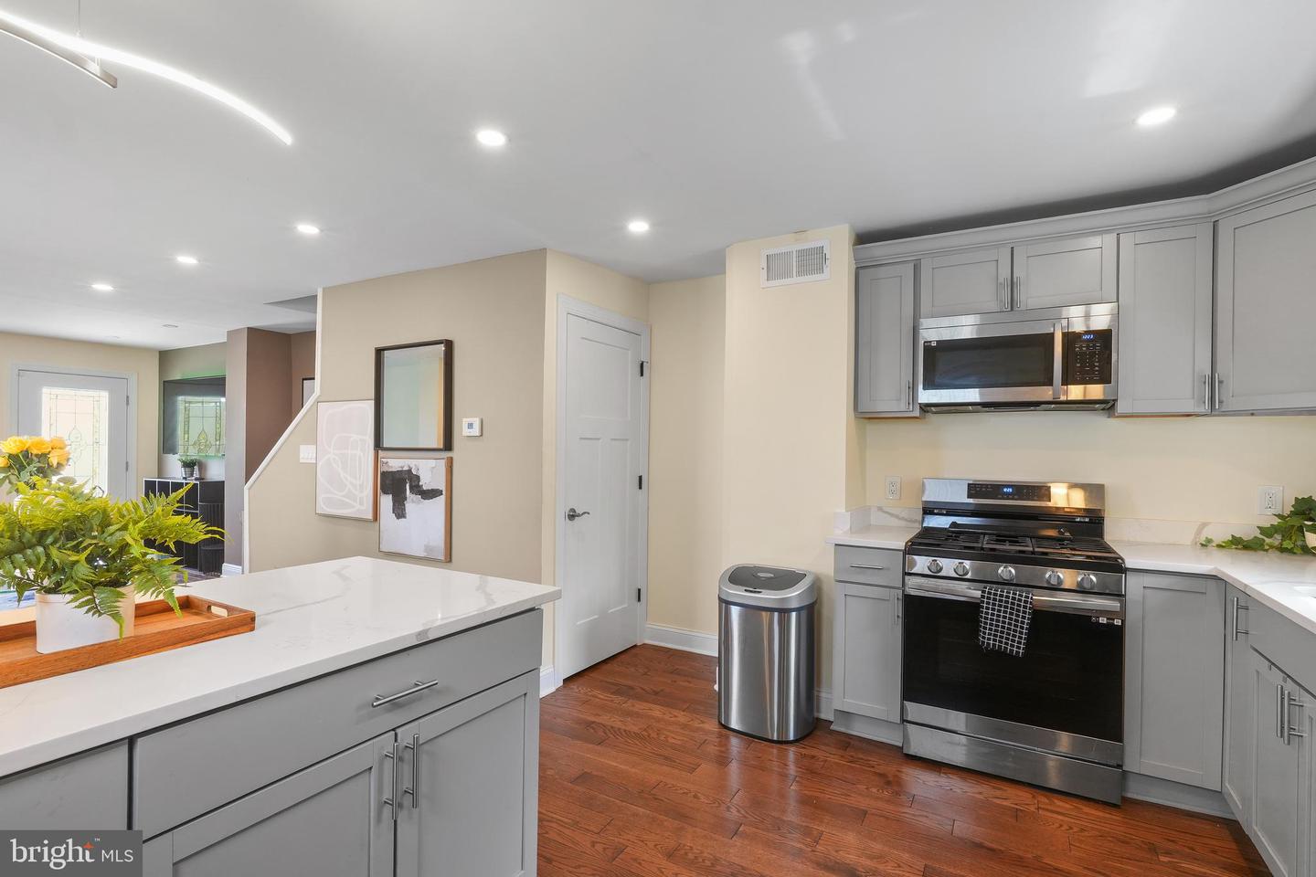 5077 JUST ST NE, WASHINGTON, District Of Columbia 20019, 3 Bedrooms Bedrooms, 4 Rooms Rooms,2 BathroomsBathrooms,Residential,For sale,5077 JUST ST NE,DCDC2222994 MLS # DCDC2222994
