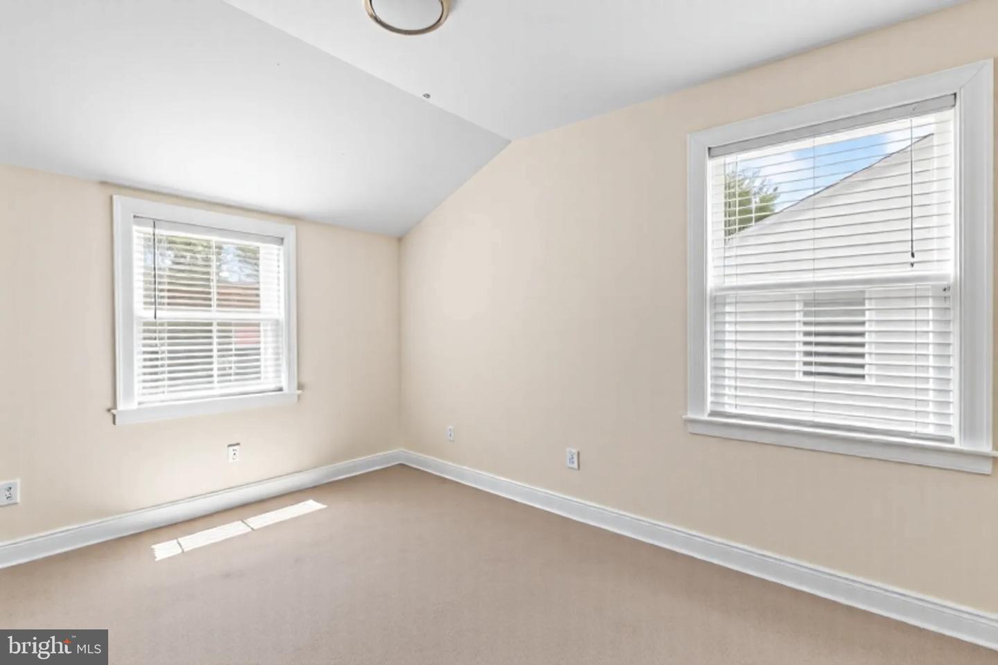 5077 JUST ST NE, WASHINGTON, District Of Columbia 20019, 3 Bedrooms Bedrooms, 4 Rooms Rooms,2 BathroomsBathrooms,Residential,For sale,5077 JUST ST NE,DCDC2222994 MLS # DCDC2222994