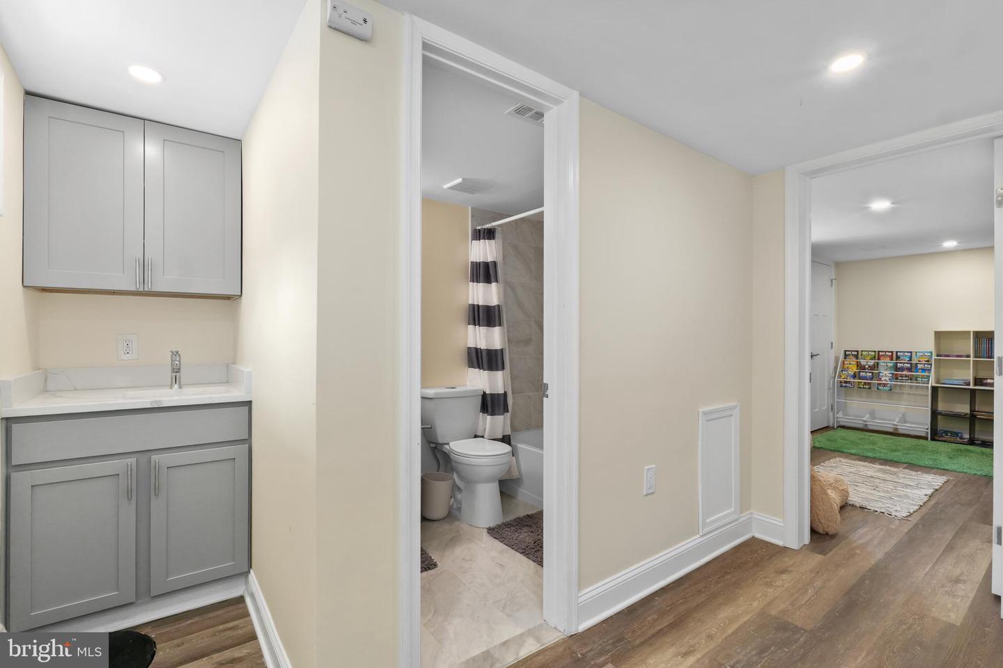 5077 JUST ST NE, WASHINGTON, District Of Columbia 20019, 3 Bedrooms Bedrooms, 4 Rooms Rooms,2 BathroomsBathrooms,Residential,For sale,5077 JUST ST NE,DCDC2222994 MLS # DCDC2222994