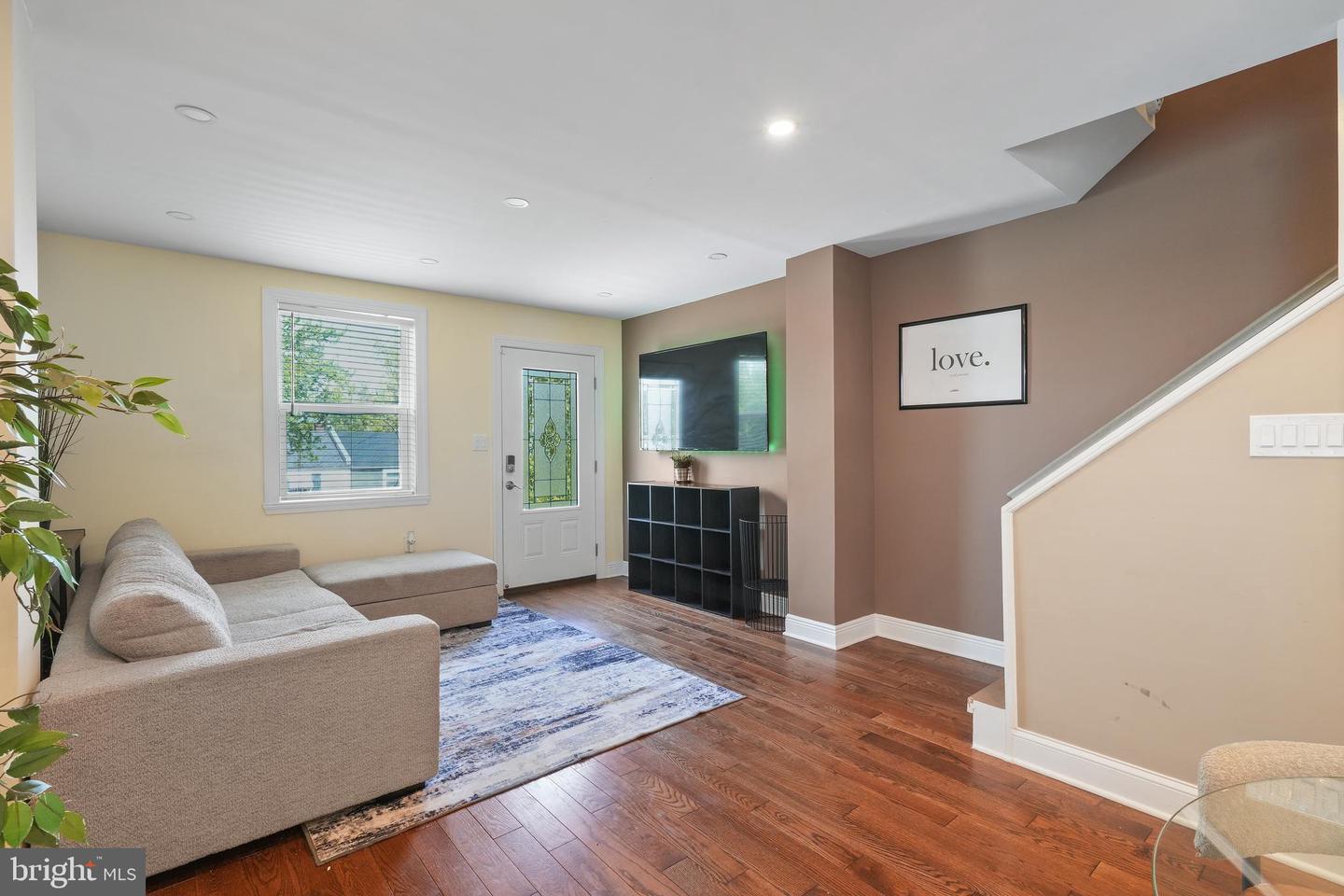 5077 JUST ST NE, WASHINGTON, District Of Columbia 20019, 3 Bedrooms Bedrooms, 4 Rooms Rooms,2 BathroomsBathrooms,Residential,For sale,5077 JUST ST NE,DCDC2222994 MLS # DCDC2222994