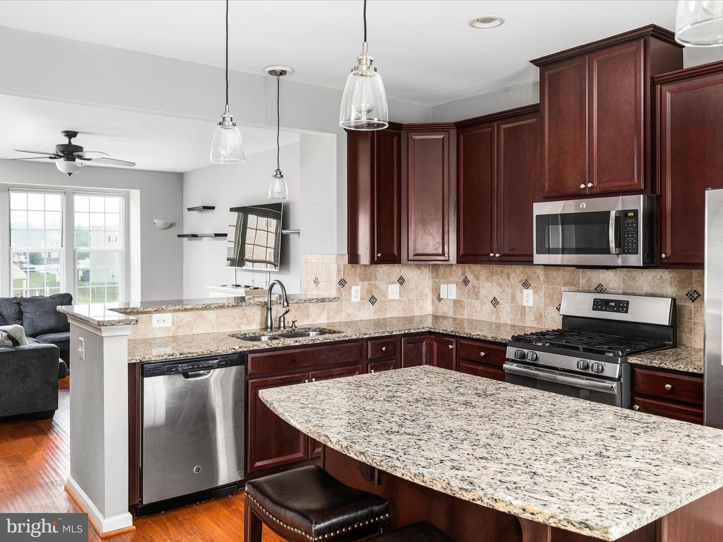 166 TROUT LILY DR, LAKE FREDERICK, Virginia 22630, 3 Bedrooms Bedrooms, ,2 BathroomsBathrooms,Residential,For sale,166 TROUT LILY DR,VAFV2036910 MLS # VAFV2036910
