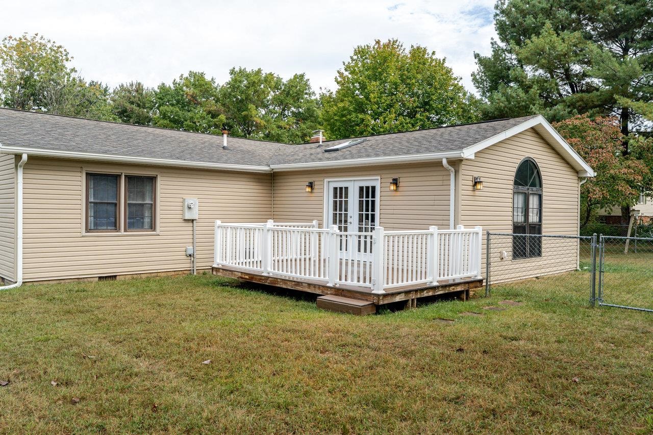 1300 GUM AVE, GROTTOES, Virginia 24441, 3 Bedrooms Bedrooms, ,1 BathroomBathrooms,Residential,1300 GUM AVE,669466 MLS # 669466