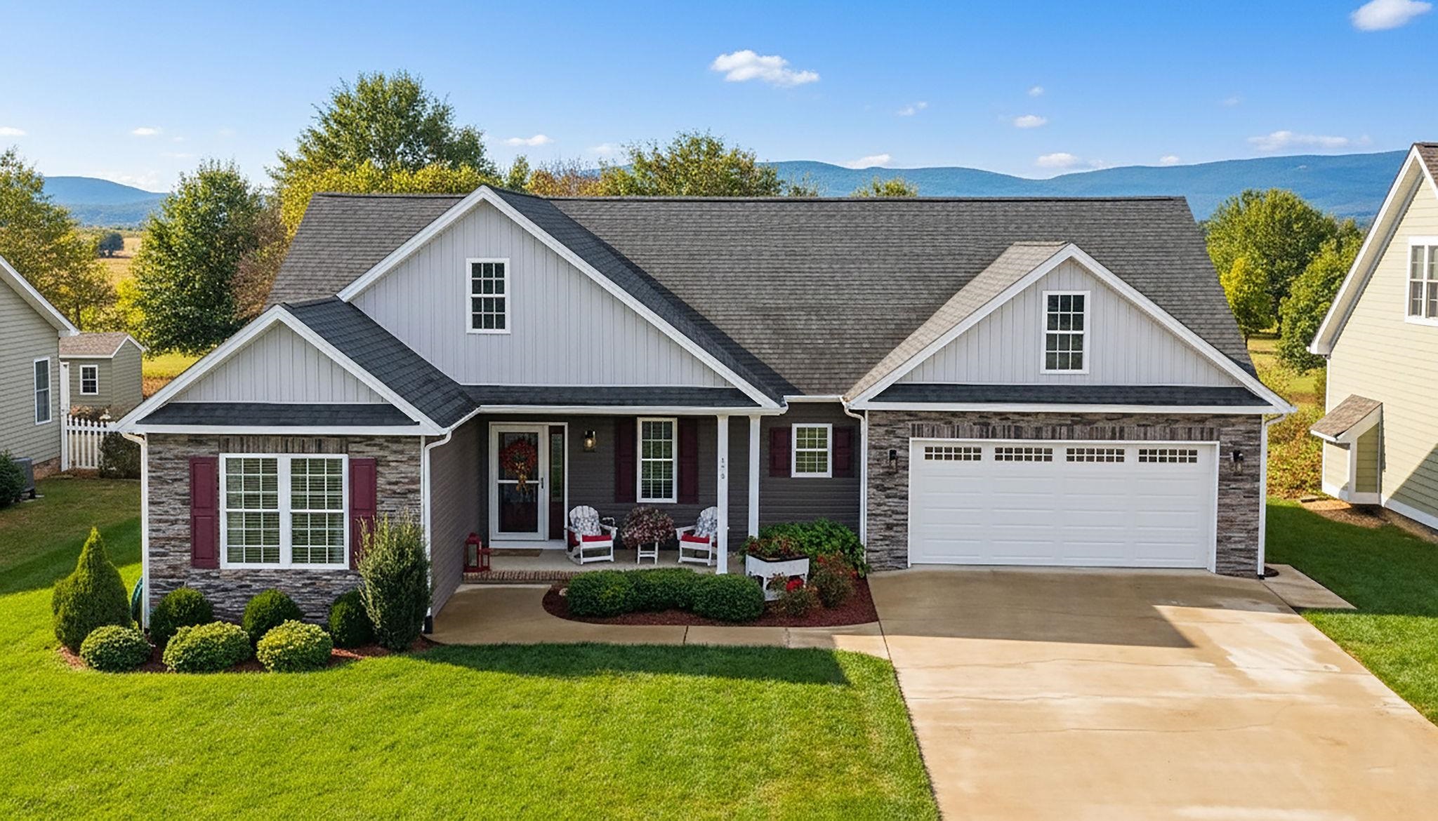 176 LOCUST GROVE LN, STUARTS DRAFT, Virginia 24477, 3 Bedrooms Bedrooms, ,2 BathroomsBathrooms,Residential,176 LOCUST GROVE LN,669471 MLS # 669471