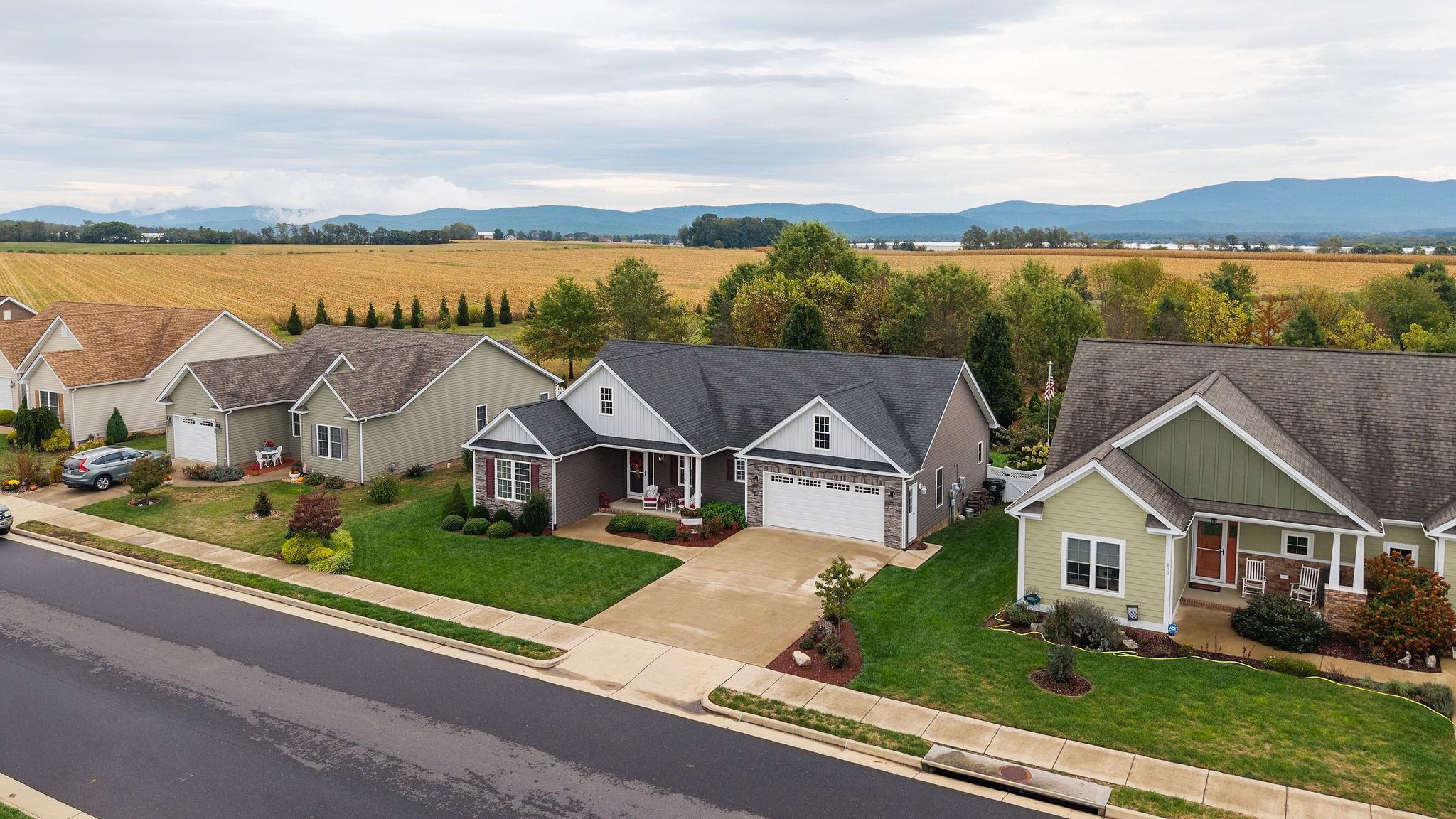 176 LOCUST GROVE LN, STUARTS DRAFT, Virginia 24477, 3 Bedrooms Bedrooms, ,2 BathroomsBathrooms,Residential,176 LOCUST GROVE LN,669471 MLS # 669471