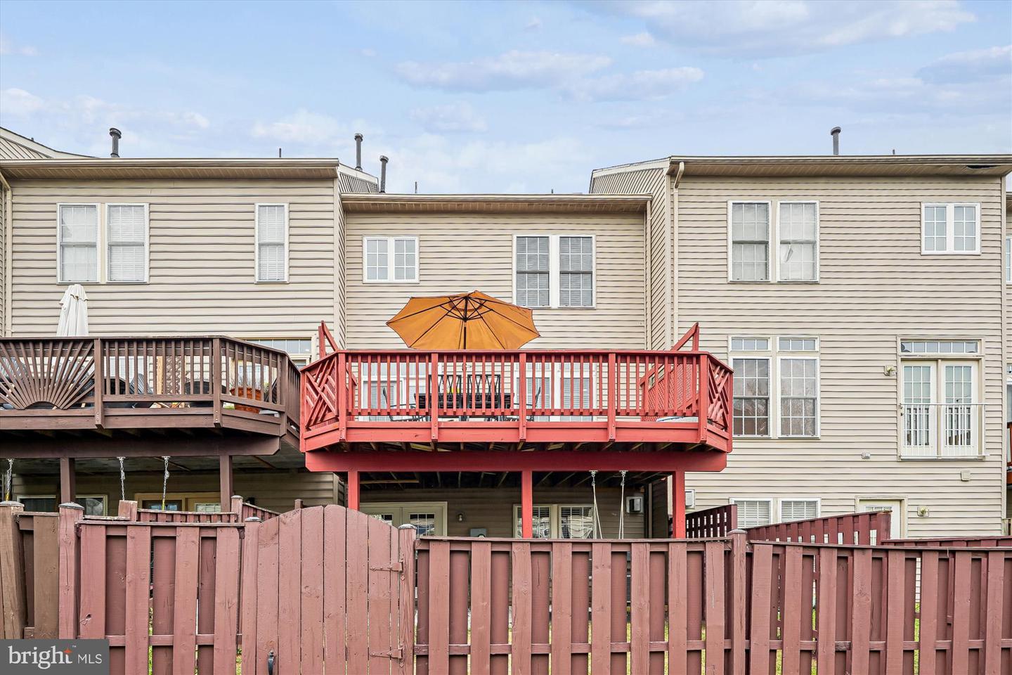 25449 BRICKELL DR, CHANTILLY, Virginia 20152, 3 Bedrooms Bedrooms, ,2 BathroomsBathrooms,Residential,For sale,25449 BRICKELL DR,VALO2107400 MLS # VALO2107400