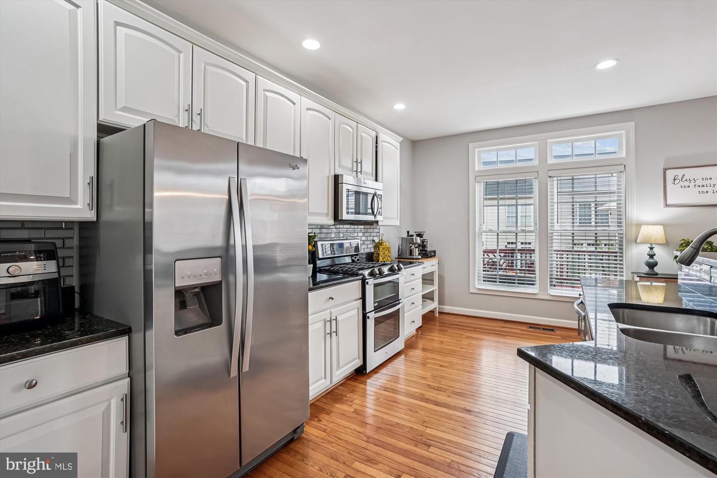 25449 BRICKELL DR, CHANTILLY, Virginia 20152, 3 Bedrooms Bedrooms, ,2 BathroomsBathrooms,Residential,For sale,25449 BRICKELL DR,VALO2107400 MLS # VALO2107400