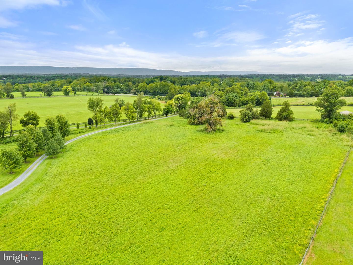 6437 JOHN S MOSBY HWY, MIDDLEBURG, Virginia 20117, 3 Bedrooms Bedrooms, ,2 BathroomsBathrooms,Residential,For sale,6437 JOHN S MOSBY HWY,VAFQ2018402 MLS # VAFQ2018402
