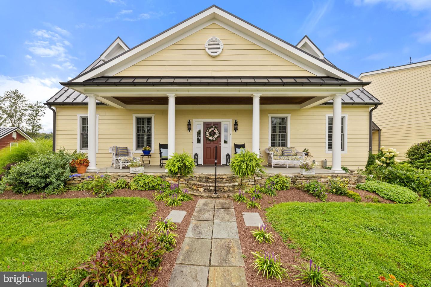 6437 JOHN S MOSBY HWY, MIDDLEBURG, Virginia 20117, 3 Bedrooms Bedrooms, ,2 BathroomsBathrooms,Residential,For sale,6437 JOHN S MOSBY HWY,VAFQ2018402 MLS # VAFQ2018402