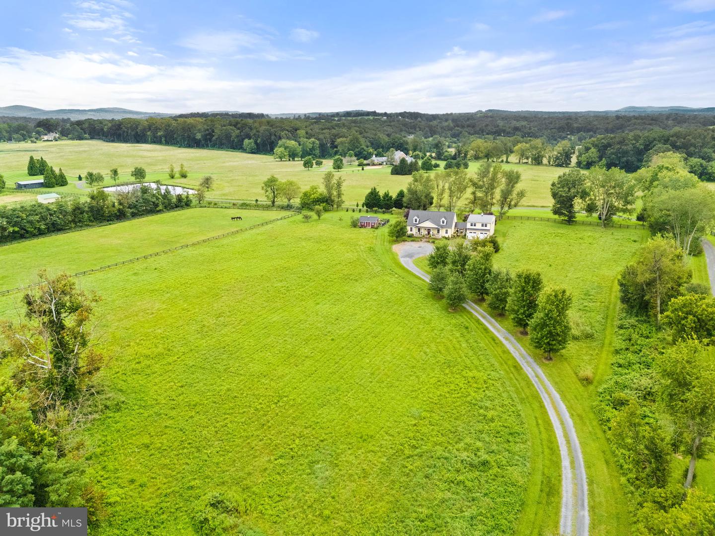 6437 JOHN S MOSBY HWY, MIDDLEBURG, Virginia 20117, 3 Bedrooms Bedrooms, ,2 BathroomsBathrooms,Residential,For sale,6437 JOHN S MOSBY HWY,VAFQ2018402 MLS # VAFQ2018402