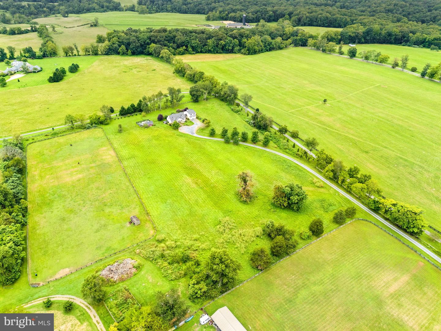 6437 JOHN S MOSBY HWY, MIDDLEBURG, Virginia 20117, 3 Bedrooms Bedrooms, ,2 BathroomsBathrooms,Residential,For sale,6437 JOHN S MOSBY HWY,VAFQ2018402 MLS # VAFQ2018402
