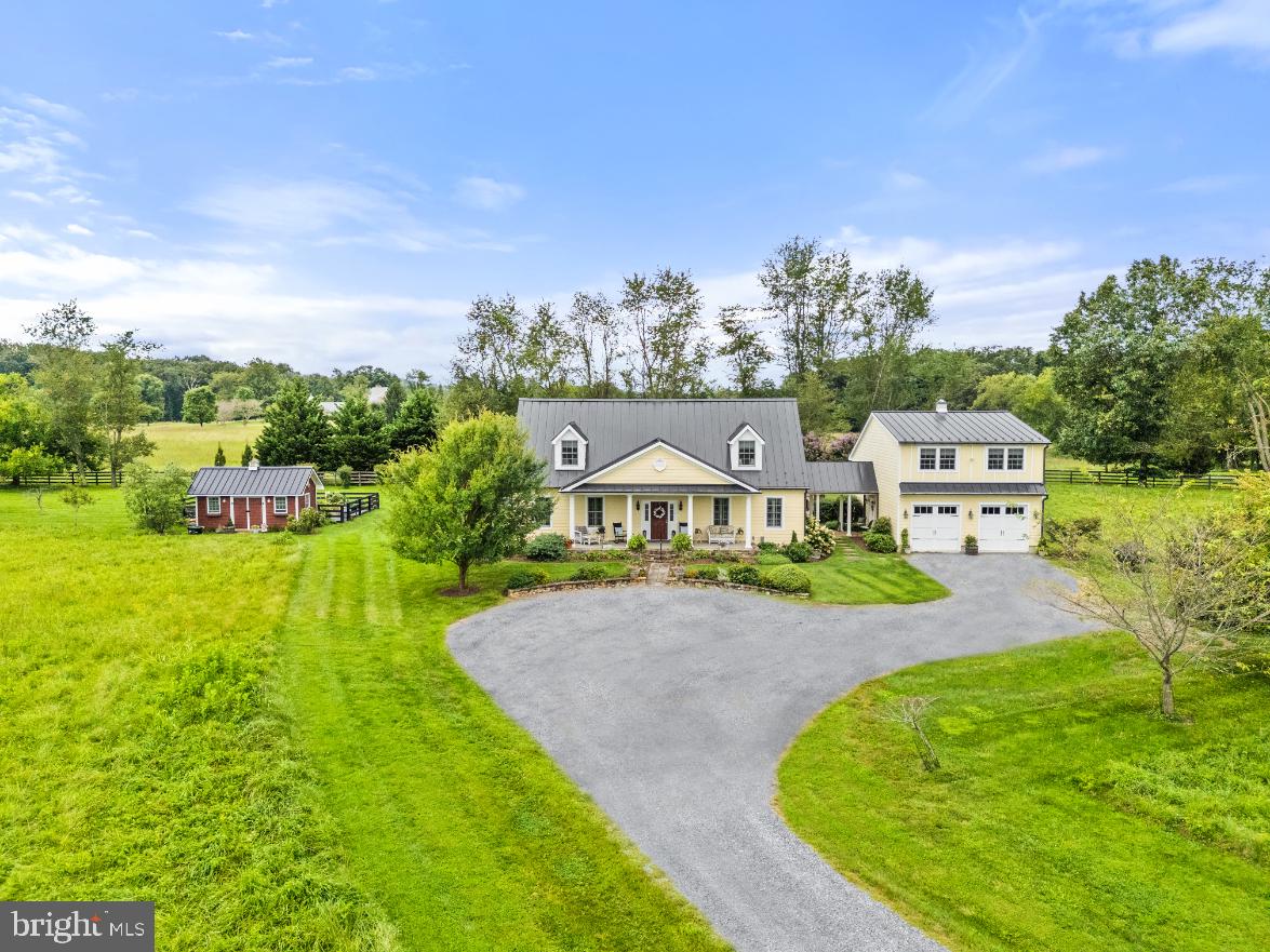 6437 JOHN S MOSBY HWY, MIDDLEBURG, Virginia 20117, 3 Bedrooms Bedrooms, ,2 BathroomsBathrooms,Residential,For sale,6437 JOHN S MOSBY HWY,VAFQ2018402 MLS # VAFQ2018402