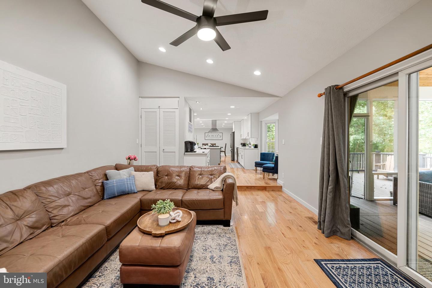 14982 GOLD POST CT, CENTREVILLE, Virginia 20121, 4 Bedrooms Bedrooms, ,3 BathroomsBathrooms,Residential,For sale,14982 GOLD POST CT,VAFX2268886 MLS # VAFX2268886