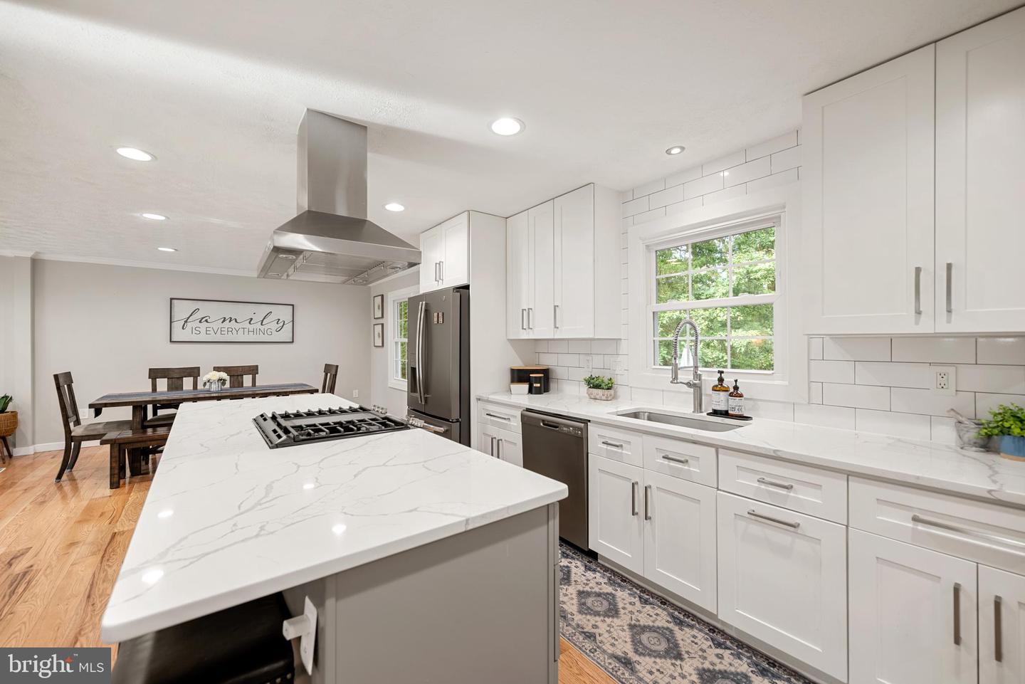 14982 GOLD POST CT, CENTREVILLE, Virginia 20121, 4 Bedrooms Bedrooms, ,3 BathroomsBathrooms,Residential,For sale,14982 GOLD POST CT,VAFX2268886 MLS # VAFX2268886