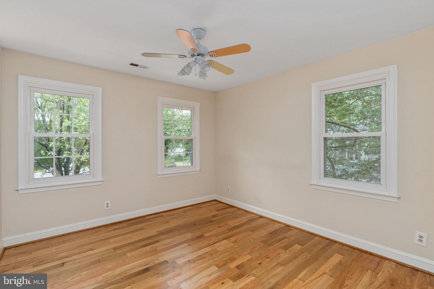 9801 KENMORE, FREDERICKSBURG, Virginia 22408, 4 Bedrooms Bedrooms, 12 Rooms Rooms,2 BathroomsBathrooms,Residential,For sale,9801 KENMORE,VASP2036442 MLS # VASP2036442