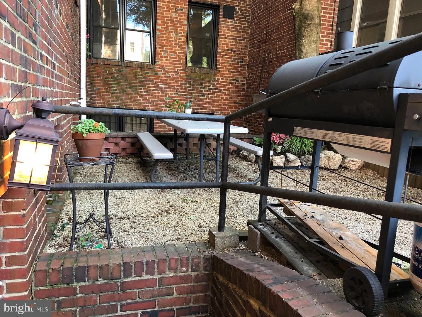 2701 4TH ST NE #101, WASHINGTON, District Of Columbia 20002, 2 Bedrooms Bedrooms, 4 Rooms Rooms,2 BathroomsBathrooms,Residential,For sale,2701 4TH ST NE #101,DCDC2223942 MLS # DCDC2223942