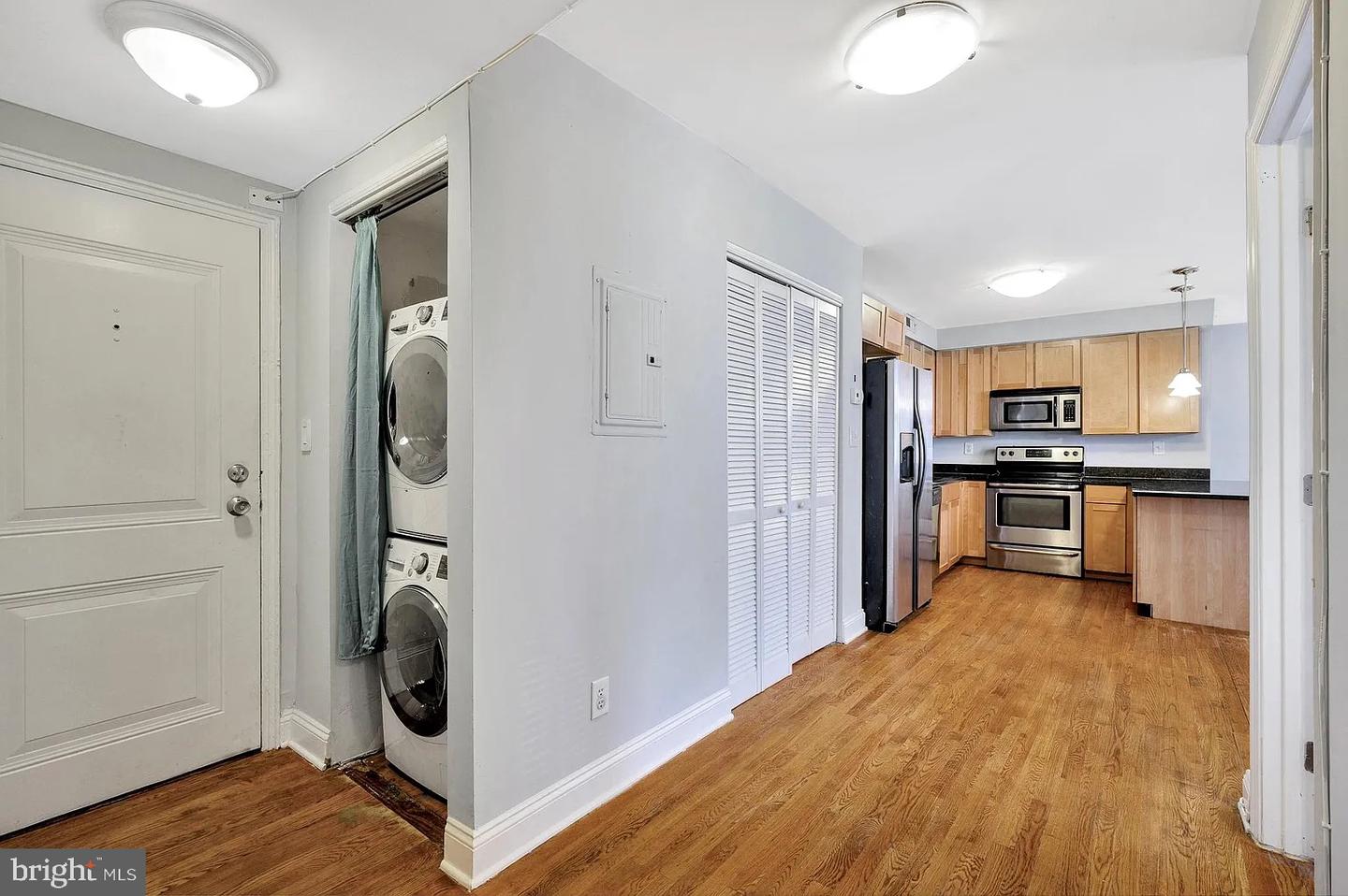 2701 4TH ST NE #101, WASHINGTON, District Of Columbia 20002, 2 Bedrooms Bedrooms, 4 Rooms Rooms,2 BathroomsBathrooms,Residential,For sale,2701 4TH ST NE #101,DCDC2223942 MLS # DCDC2223942
