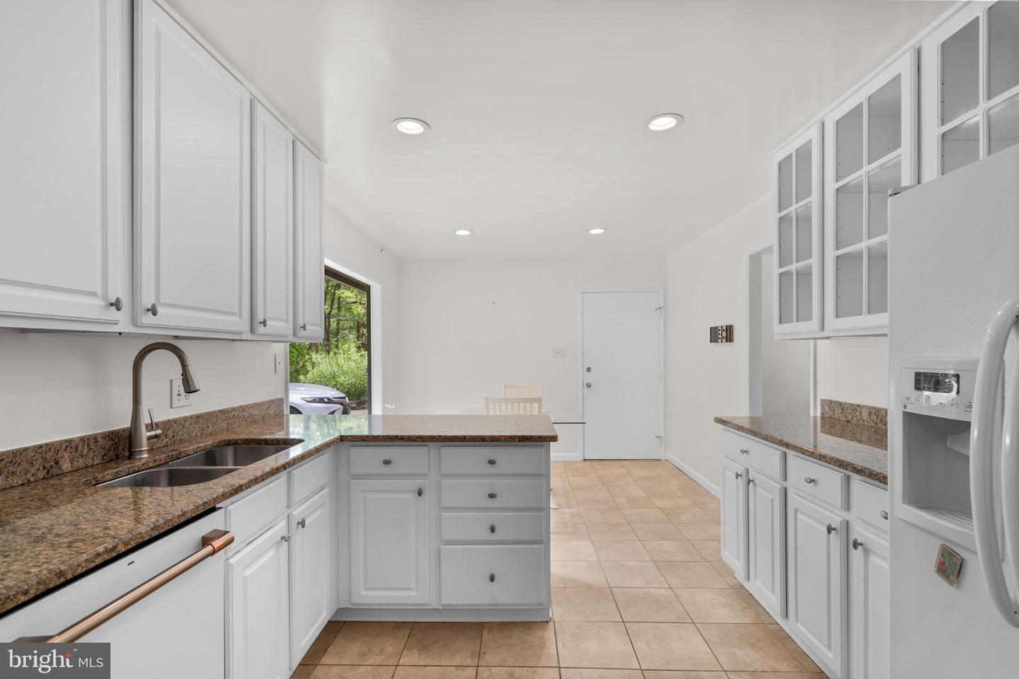 3207 CUNNINGHAM DR, ALEXANDRIA, Virginia 22309, 5 Bedrooms Bedrooms, ,3 BathroomsBathrooms,Residential,For sale,3207 CUNNINGHAM DR,VAFX2269012 MLS # VAFX2269012