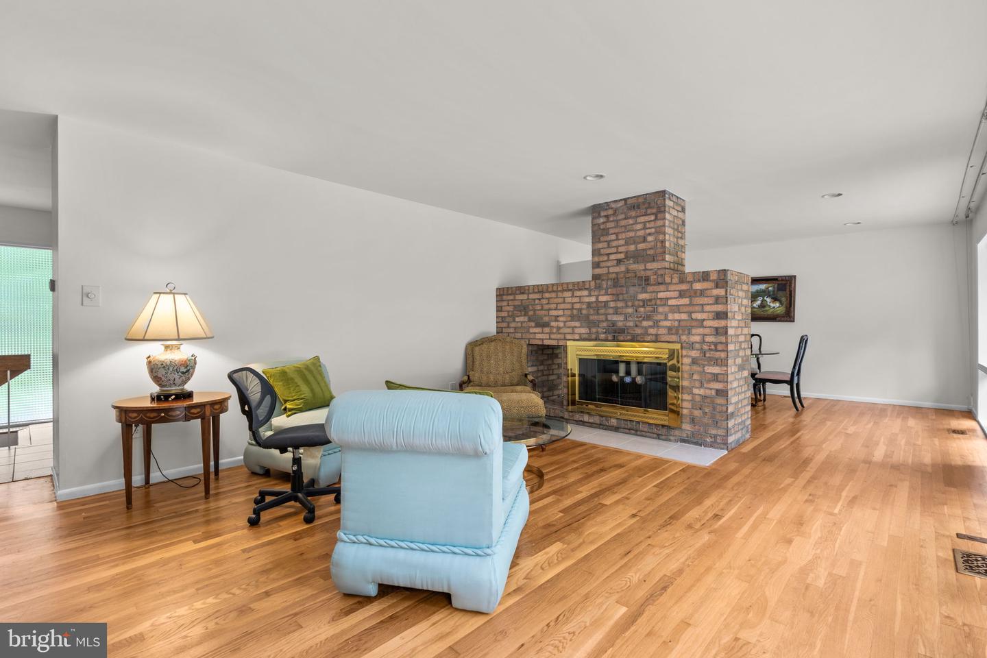 3207 CUNNINGHAM DR, ALEXANDRIA, Virginia 22309, 5 Bedrooms Bedrooms, ,3 BathroomsBathrooms,Residential,For sale,3207 CUNNINGHAM DR,VAFX2269012 MLS # VAFX2269012
