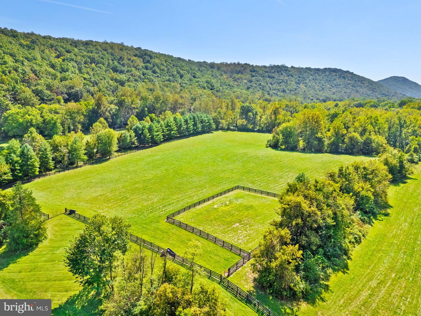 9533 HOWELLSVILLE RD, BOYCE, Virginia 22620, 4 Bedrooms Bedrooms, ,4 BathroomsBathrooms,Residential,For sale,9533 HOWELLSVILLE RD,VACL2006100 MLS # VACL2006100