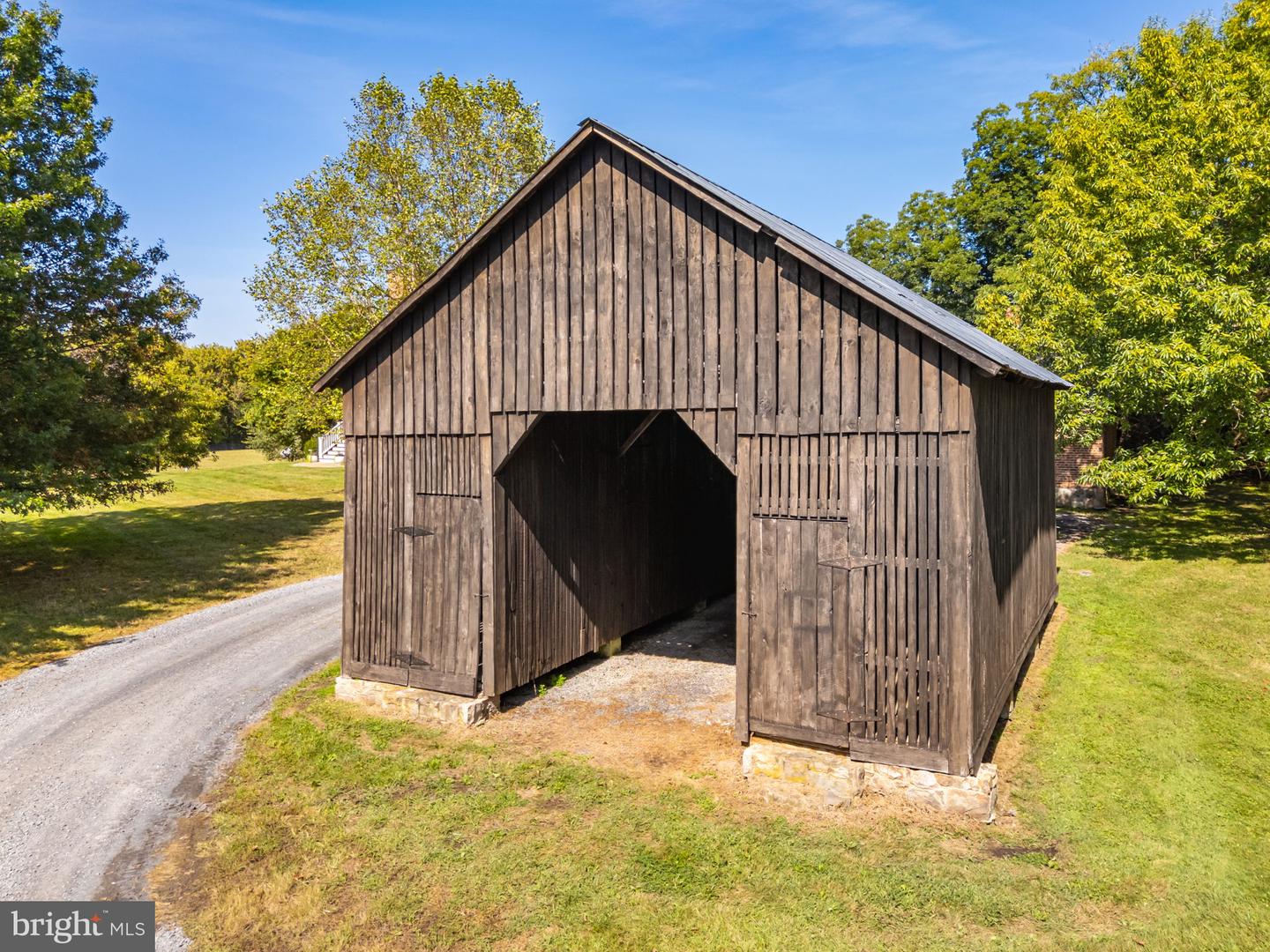 9533 HOWELLSVILLE RD, BOYCE, Virginia 22620, 4 Bedrooms Bedrooms, ,4 BathroomsBathrooms,Residential,For sale,9533 HOWELLSVILLE RD,VACL2006100 MLS # VACL2006100