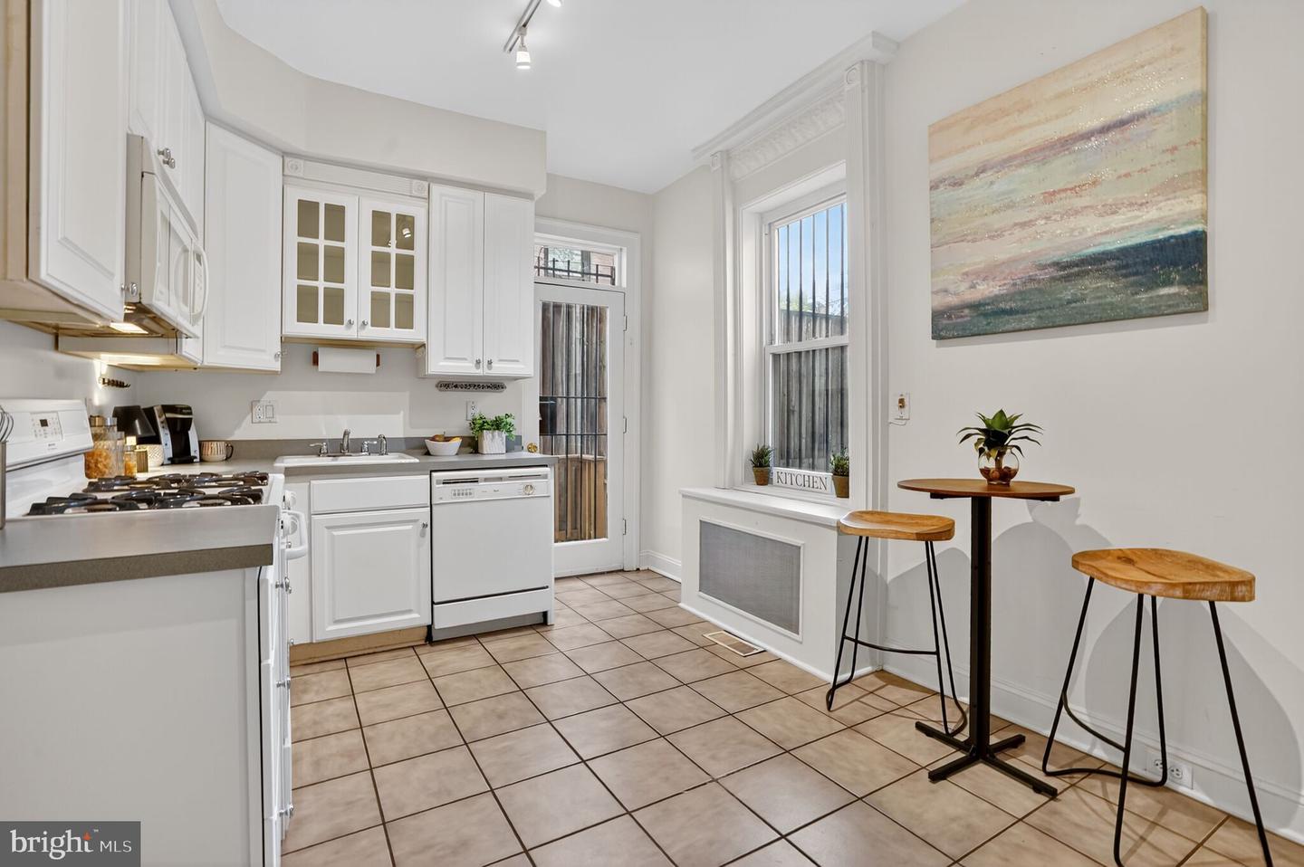 1514 CAROLINE ST NW, WASHINGTON, District Of Columbia 20009, 3 Bedrooms Bedrooms, 5 Rooms Rooms,2 BathroomsBathrooms,Residential,For sale,1514 CAROLINE ST NW,DCDC2224052 MLS # DCDC2224052