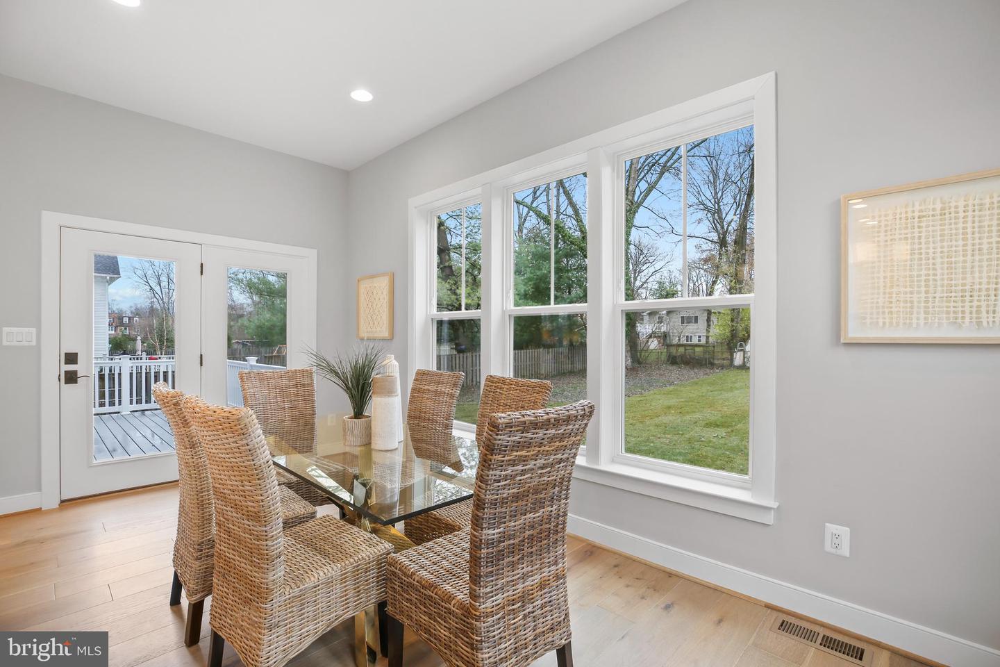 411 S VIRGINIA AVE, FALLS CHURCH, Virginia 22046, 4 Bedrooms Bedrooms, ,3 BathroomsBathrooms,Residential,For sale,411 S VIRGINIA AVE,VAFA2003304 MLS # VAFA2003304