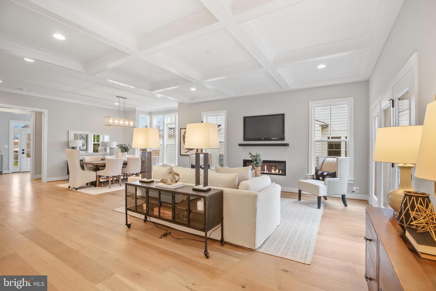 411 S VIRGINIA AVE, FALLS CHURCH, Virginia 22046, 4 Bedrooms Bedrooms, ,3 BathroomsBathrooms,Residential,For sale,411 S VIRGINIA AVE,VAFA2003304 MLS # VAFA2003304