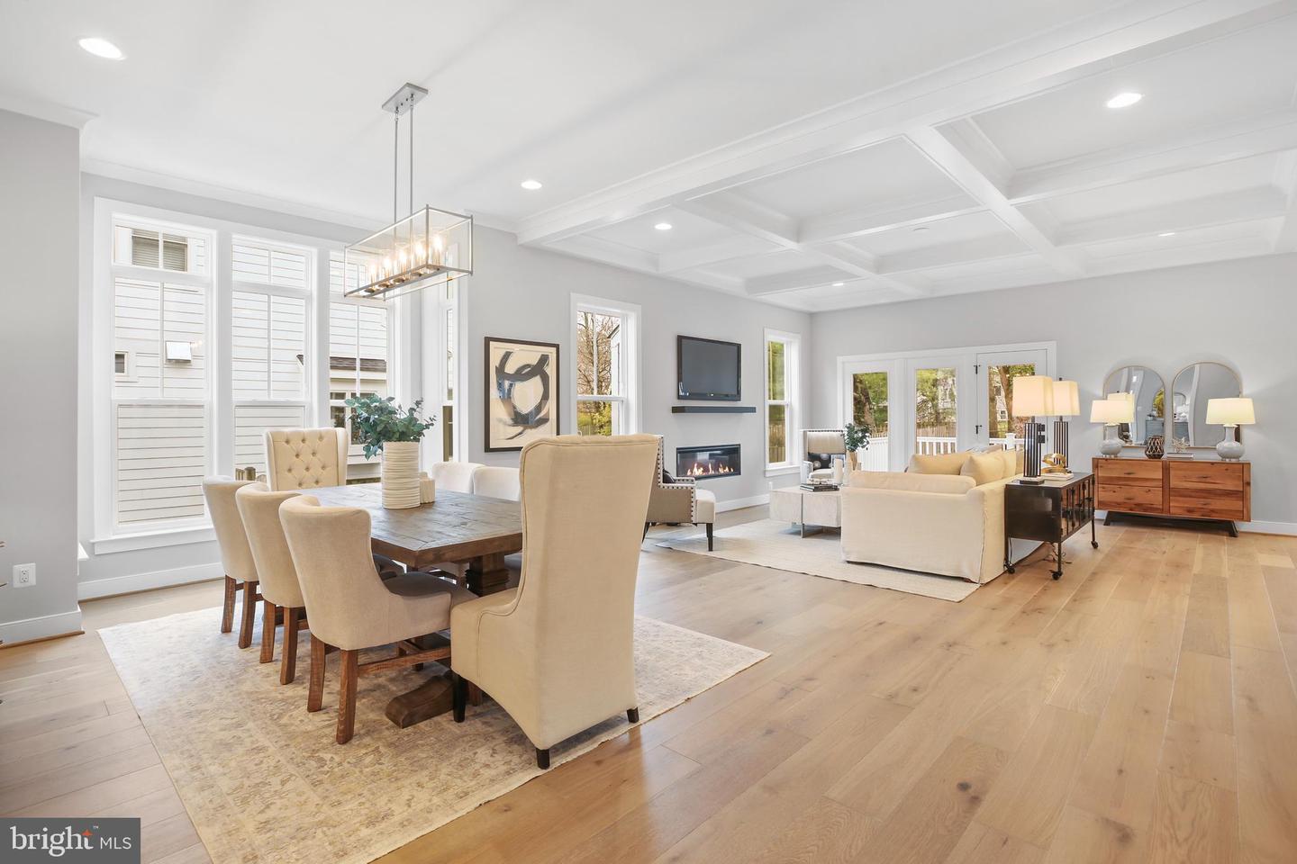411 S VIRGINIA AVE, FALLS CHURCH, Virginia 22046, 4 Bedrooms Bedrooms, ,3 BathroomsBathrooms,Residential,For sale,411 S VIRGINIA AVE,VAFA2003304 MLS # VAFA2003304