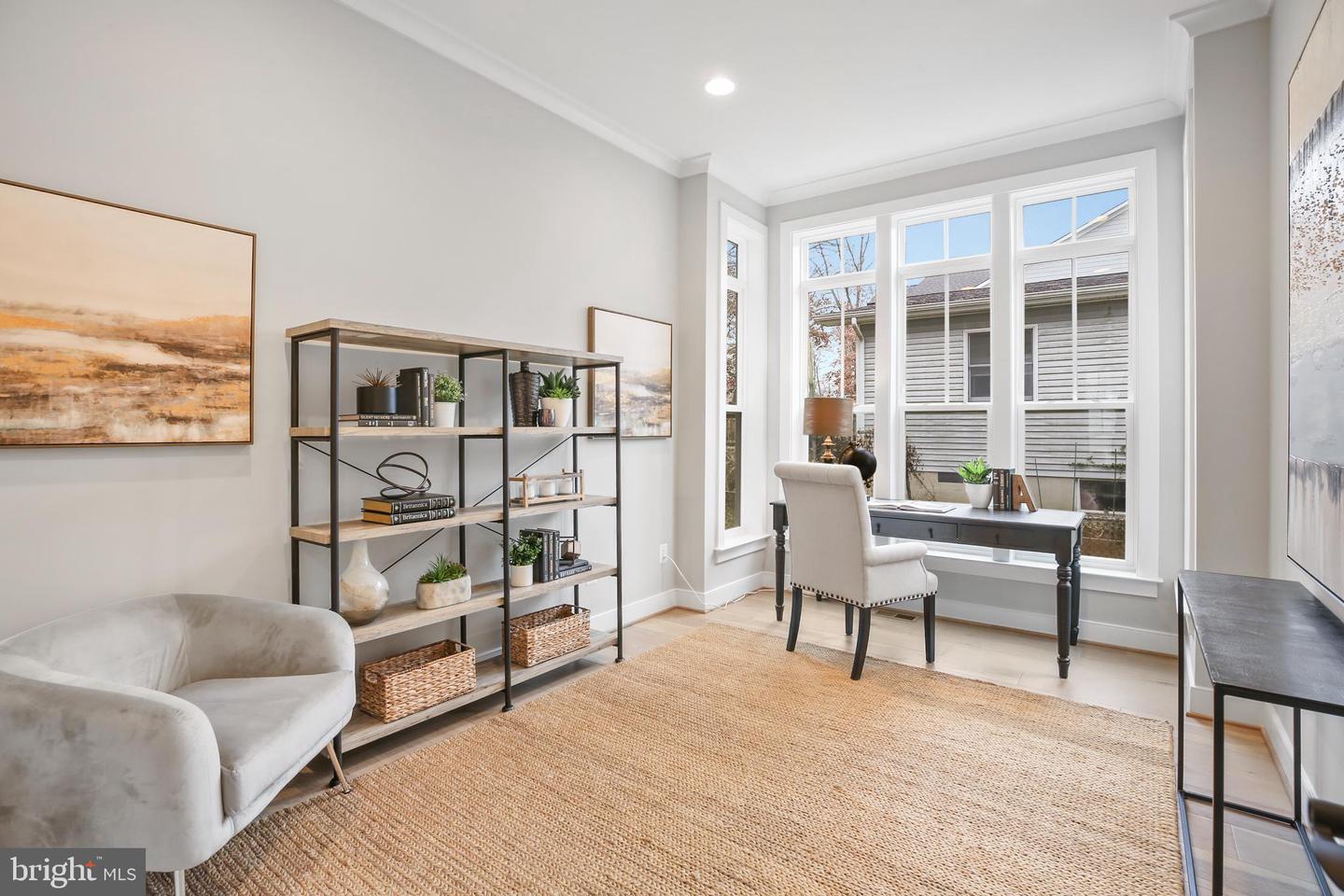 411 S VIRGINIA AVE, FALLS CHURCH, Virginia 22046, 4 Bedrooms Bedrooms, ,3 BathroomsBathrooms,Residential,For sale,411 S VIRGINIA AVE,VAFA2003304 MLS # VAFA2003304