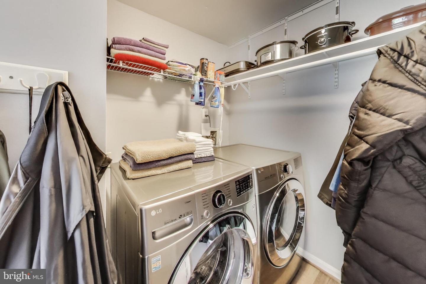 7472 CROSS GATE LN, ALEXANDRIA, Virginia 22315, 3 Bedrooms Bedrooms, ,3 BathroomsBathrooms,Residential,For sale,7472 CROSS GATE LN,VAFX2269224 MLS # VAFX2269224