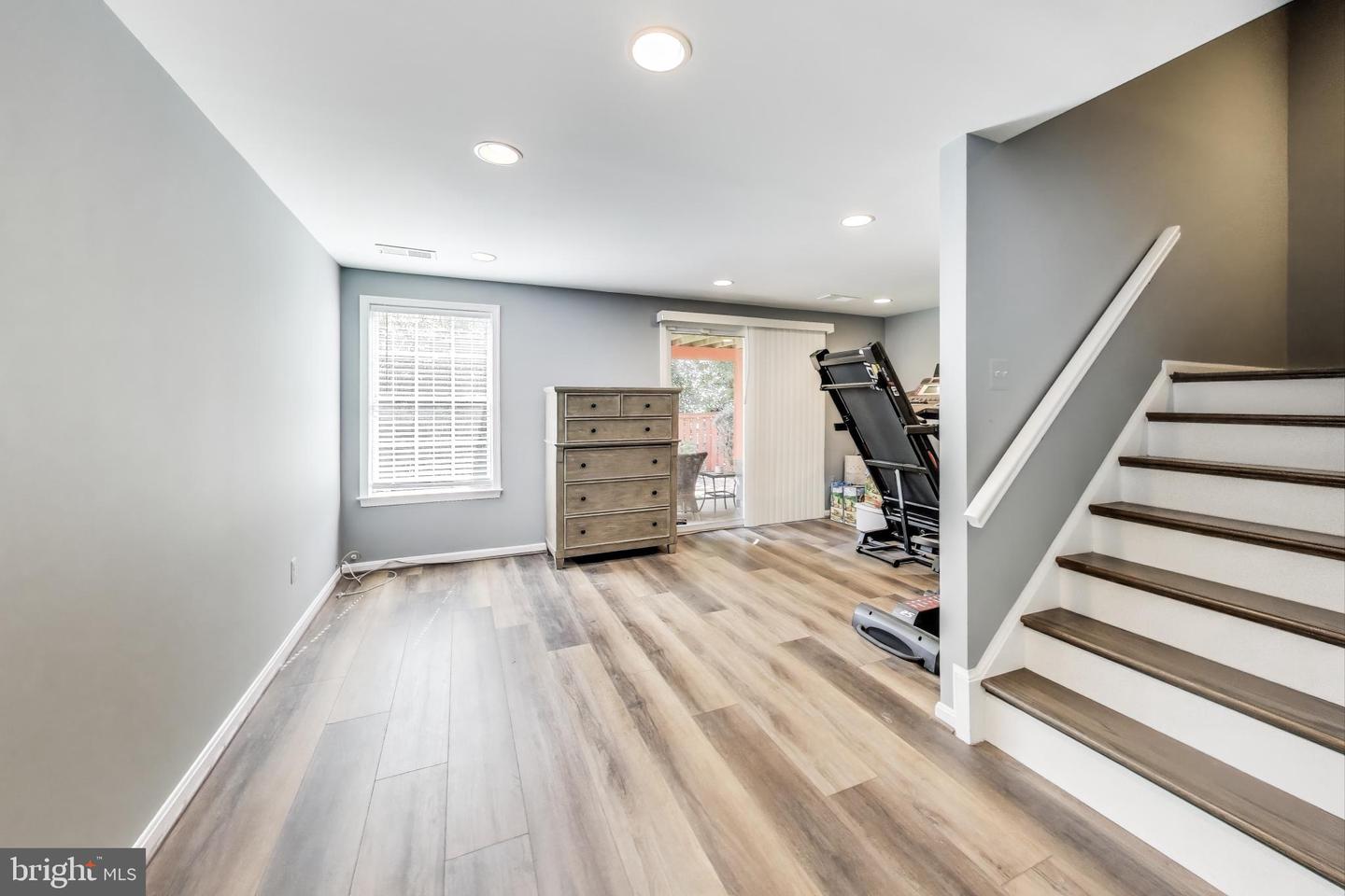 7472 CROSS GATE LN, ALEXANDRIA, Virginia 22315, 3 Bedrooms Bedrooms, ,3 BathroomsBathrooms,Residential,For sale,7472 CROSS GATE LN,VAFX2269224 MLS # VAFX2269224