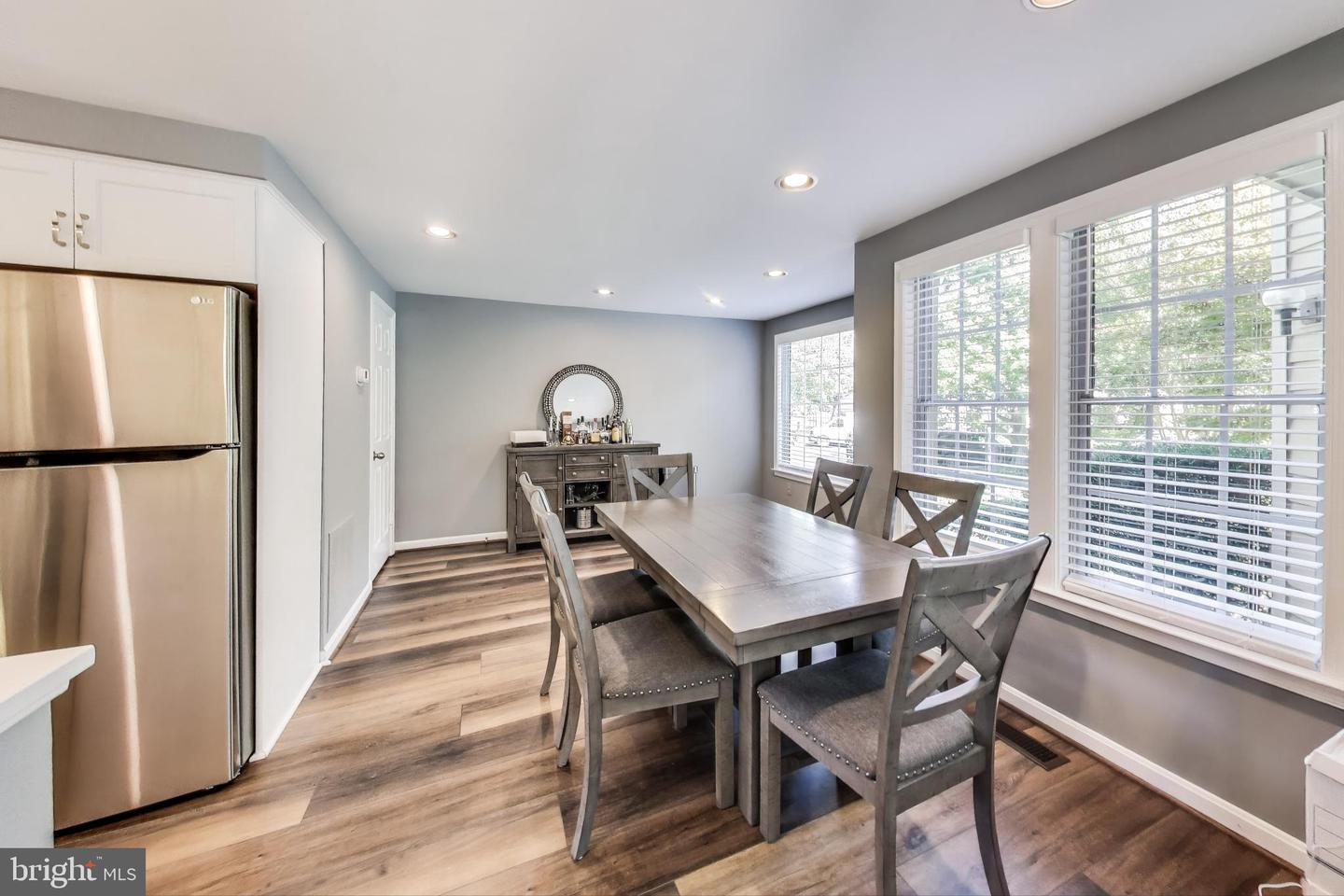 7472 CROSS GATE LN, ALEXANDRIA, Virginia 22315, 3 Bedrooms Bedrooms, ,3 BathroomsBathrooms,Residential,For sale,7472 CROSS GATE LN,VAFX2269224 MLS # VAFX2269224