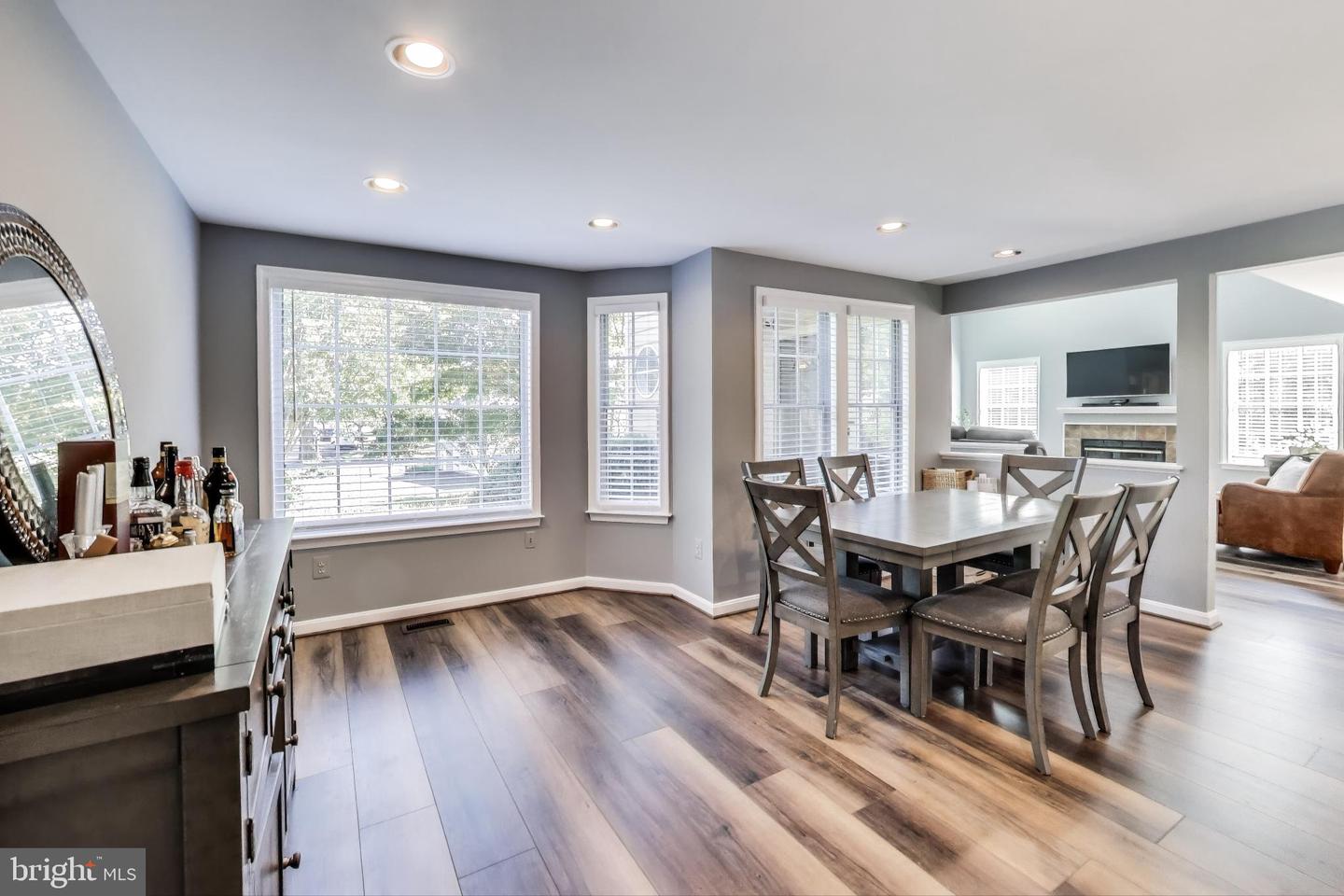 7472 CROSS GATE LN, ALEXANDRIA, Virginia 22315, 3 Bedrooms Bedrooms, ,3 BathroomsBathrooms,Residential,For sale,7472 CROSS GATE LN,VAFX2269224 MLS # VAFX2269224