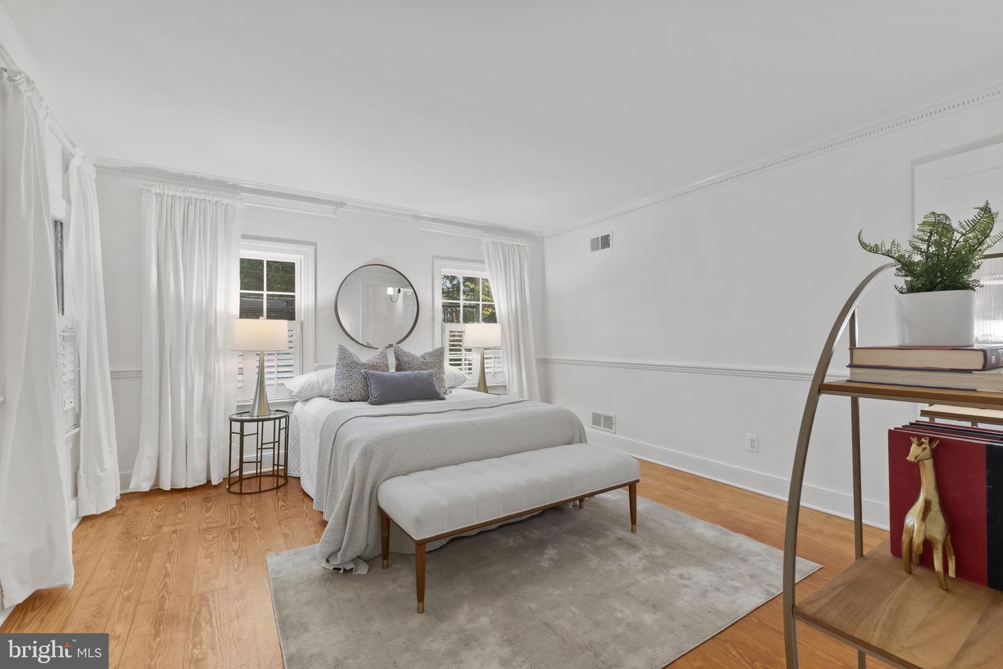 408 WOLFE ST, ALEXANDRIA, Virginia 22314, 2 Bedrooms Bedrooms, ,2 BathroomsBathrooms,Residential,For sale,408 WOLFE ST,VAAX2050174 MLS # VAAX2050174