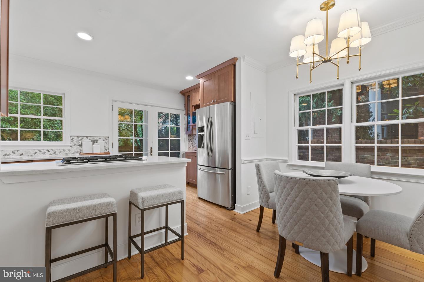 408 WOLFE ST, ALEXANDRIA, Virginia 22314, 2 Bedrooms Bedrooms, ,2 BathroomsBathrooms,Residential,For sale,408 WOLFE ST,VAAX2050174 MLS # VAAX2050174