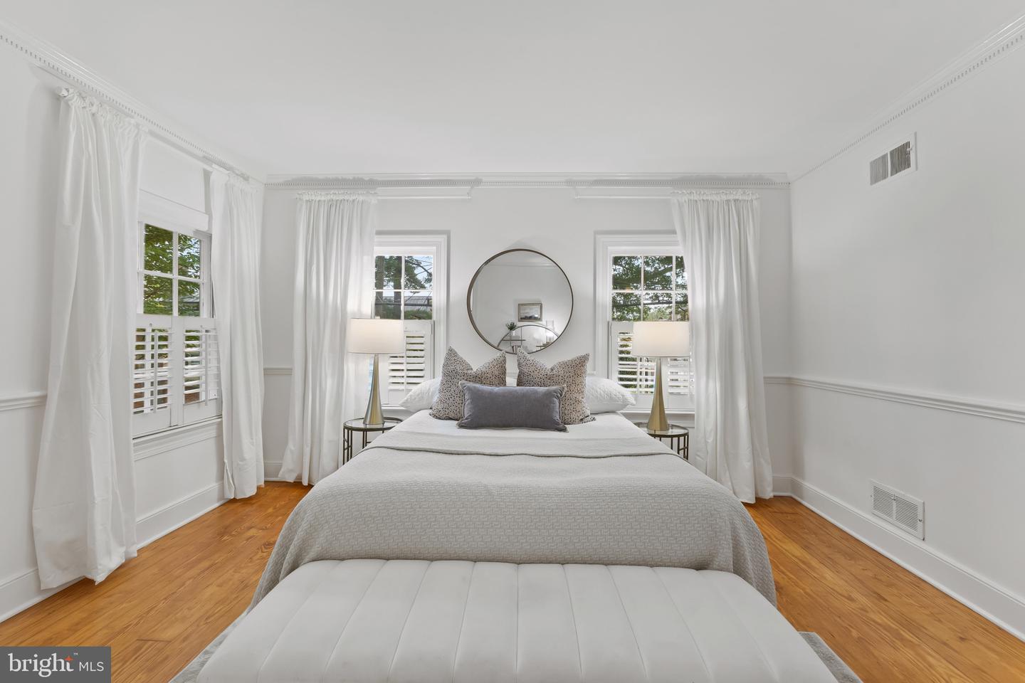 408 WOLFE ST, ALEXANDRIA, Virginia 22314, 2 Bedrooms Bedrooms, ,2 BathroomsBathrooms,Residential,For sale,408 WOLFE ST,VAAX2050174 MLS # VAAX2050174