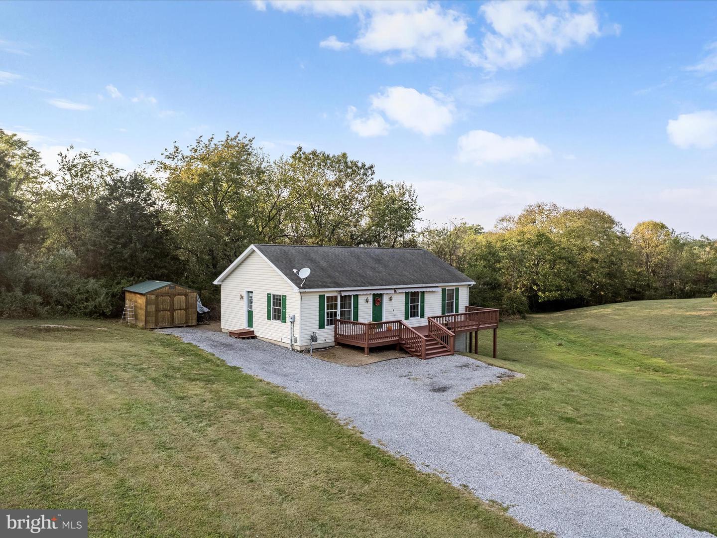 153 DENNY LN, WINCHESTER, Virginia 22603, 3 Bedrooms Bedrooms, ,3 BathroomsBathrooms,Residential,For sale,153 DENNY LN,VAFV2037048 MLS # VAFV2037048