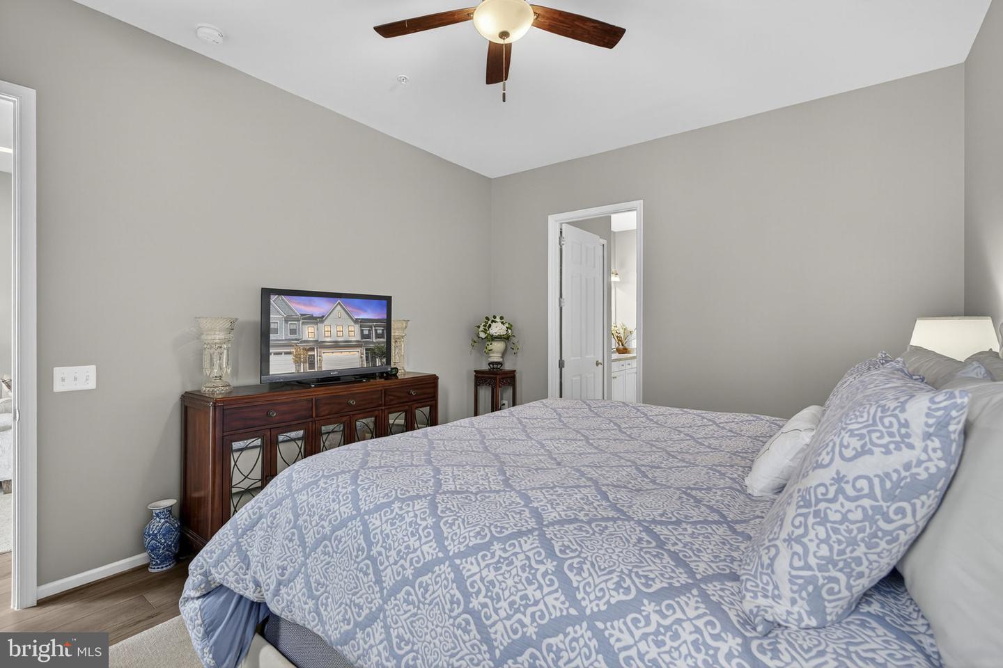19059 CORAL REEF SQ, LEESBURG, Virginia 20176, 3 Bedrooms Bedrooms, ,2 BathroomsBathrooms,Residential,For sale,19059 CORAL REEF SQ,VALO2107668 MLS # VALO2107668