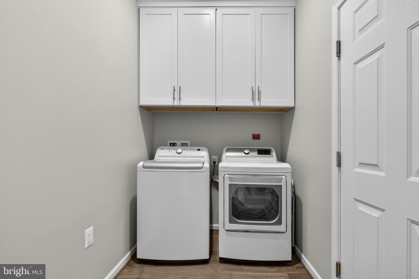 19059 CORAL REEF SQ, LEESBURG, Virginia 20176, 3 Bedrooms Bedrooms, ,2 BathroomsBathrooms,Residential,For sale,19059 CORAL REEF SQ,VALO2107668 MLS # VALO2107668