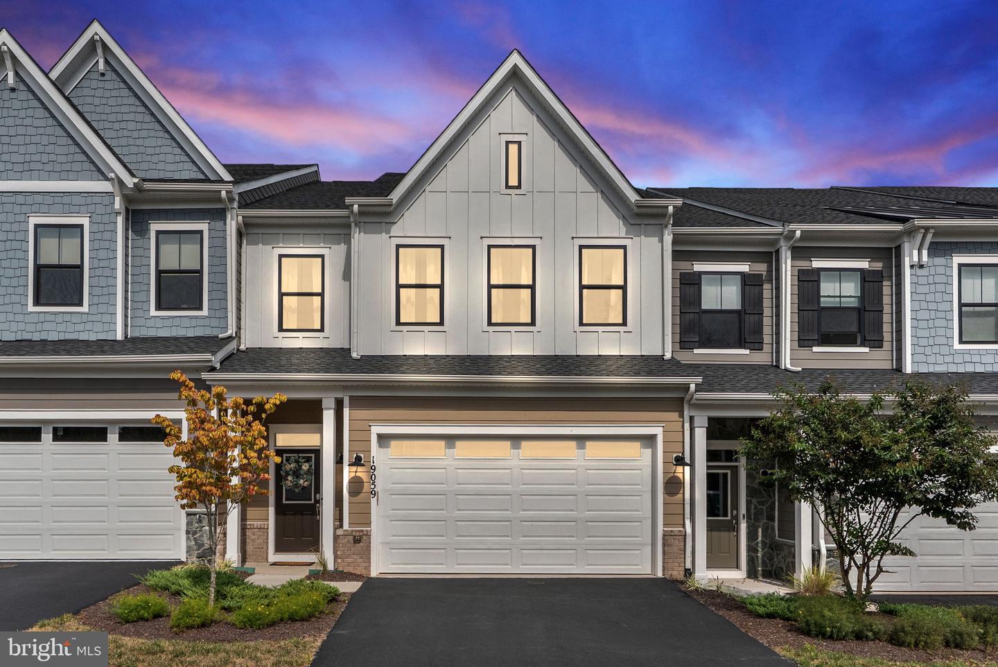 19059 CORAL REEF SQ, LEESBURG, Virginia 20176, 3 Bedrooms Bedrooms, ,2 BathroomsBathrooms,Residential,For sale,19059 CORAL REEF SQ,VALO2107668 MLS # VALO2107668