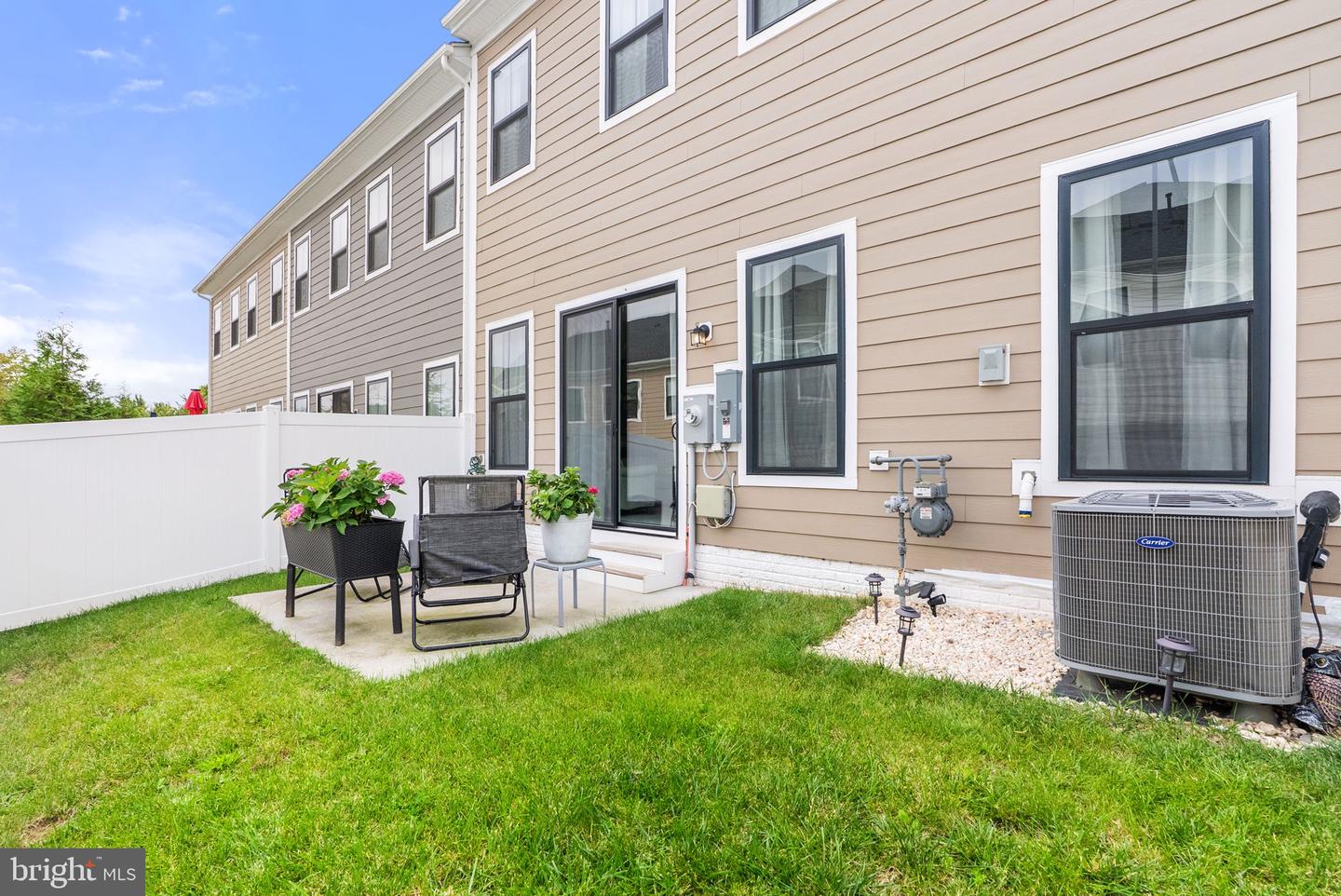 19059 CORAL REEF SQ, LEESBURG, Virginia 20176, 3 Bedrooms Bedrooms, ,2 BathroomsBathrooms,Residential,For sale,19059 CORAL REEF SQ,VALO2107668 MLS # VALO2107668