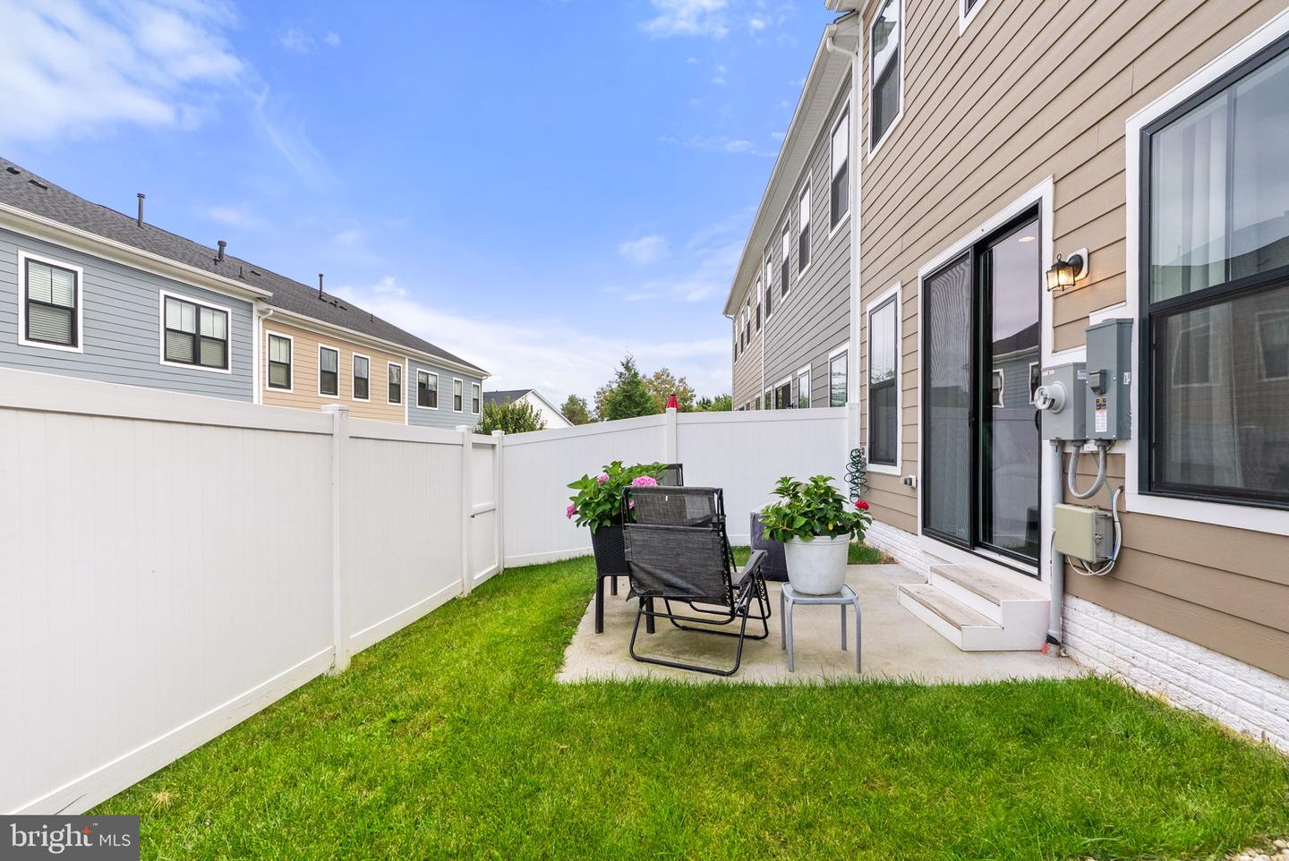 19059 CORAL REEF SQ, LEESBURG, Virginia 20176, 3 Bedrooms Bedrooms, ,2 BathroomsBathrooms,Residential,For sale,19059 CORAL REEF SQ,VALO2107668 MLS # VALO2107668