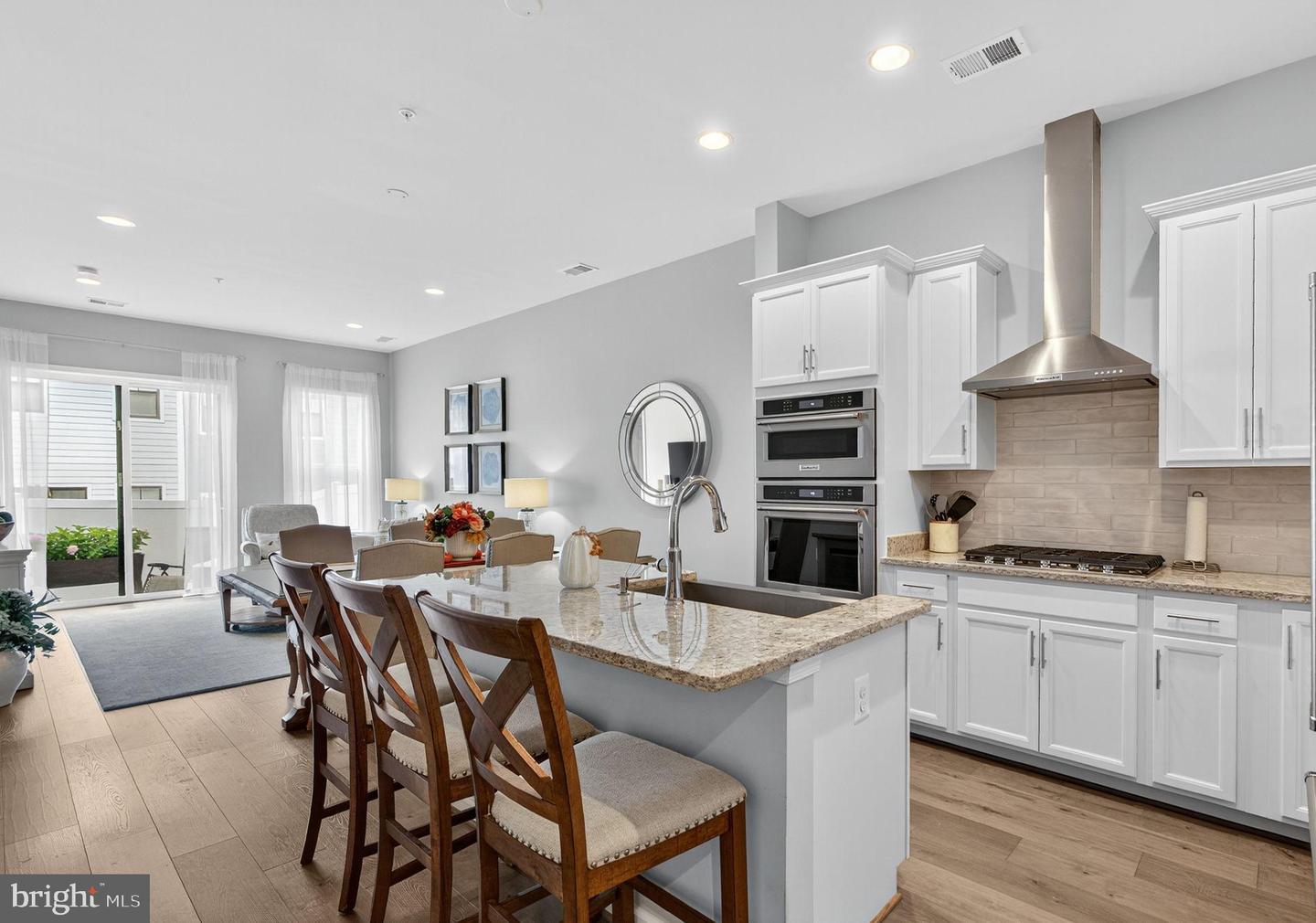 19059 CORAL REEF SQ, LEESBURG, Virginia 20176, 3 Bedrooms Bedrooms, ,2 BathroomsBathrooms,Residential,For sale,19059 CORAL REEF SQ,VALO2107668 MLS # VALO2107668